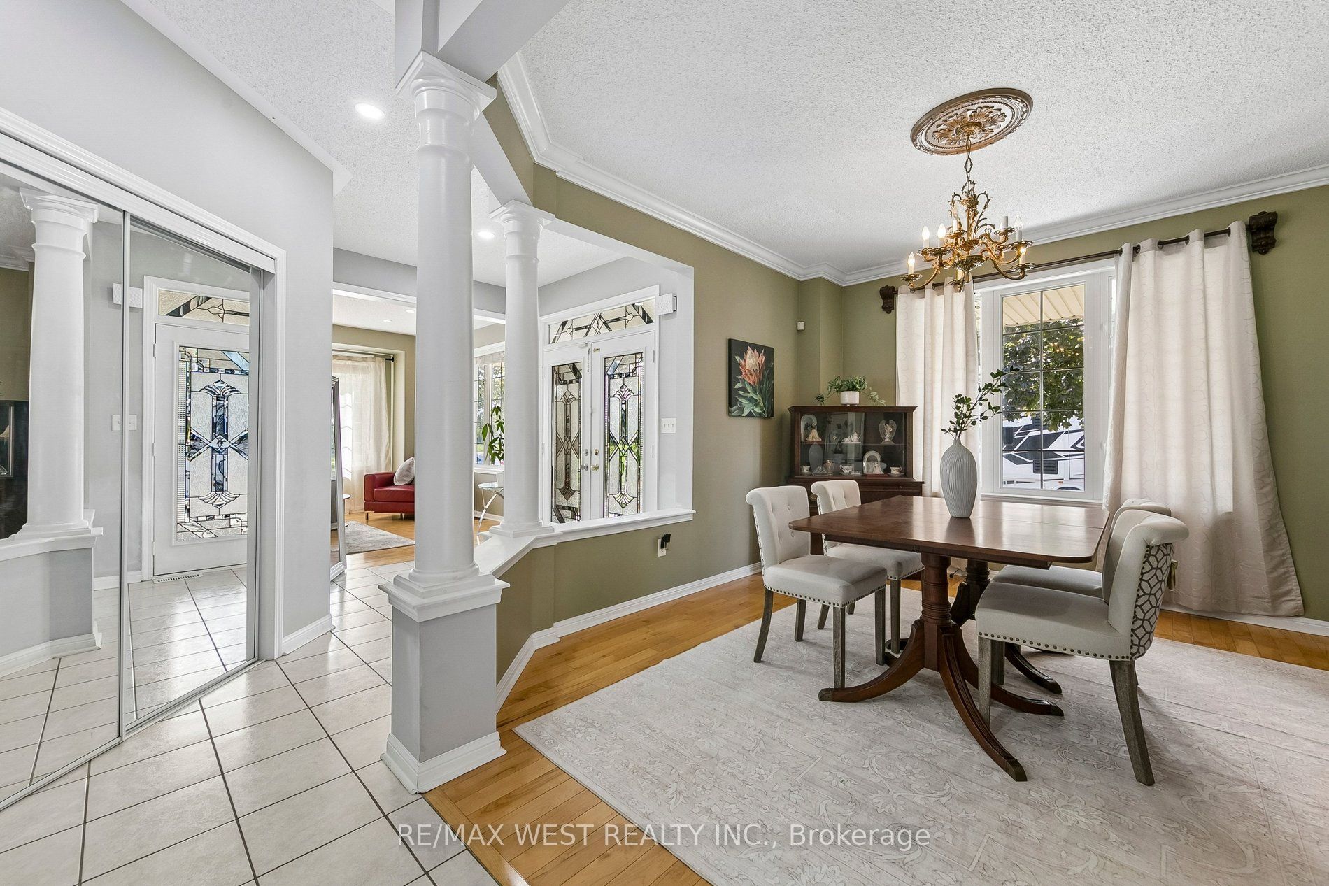737 Turrell Crescent Property Photo 14