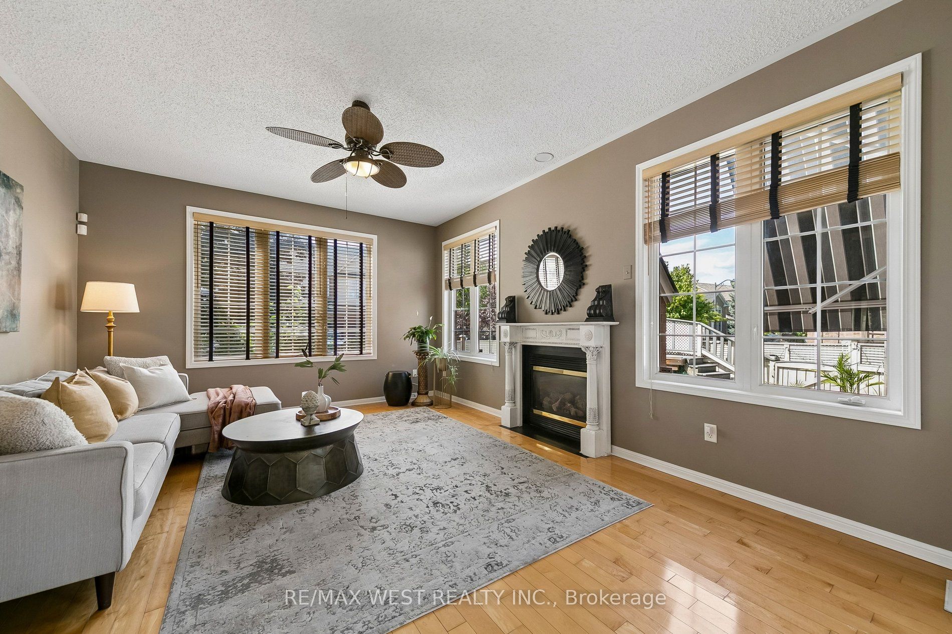 737 Turrell Crescent Property Photo 18