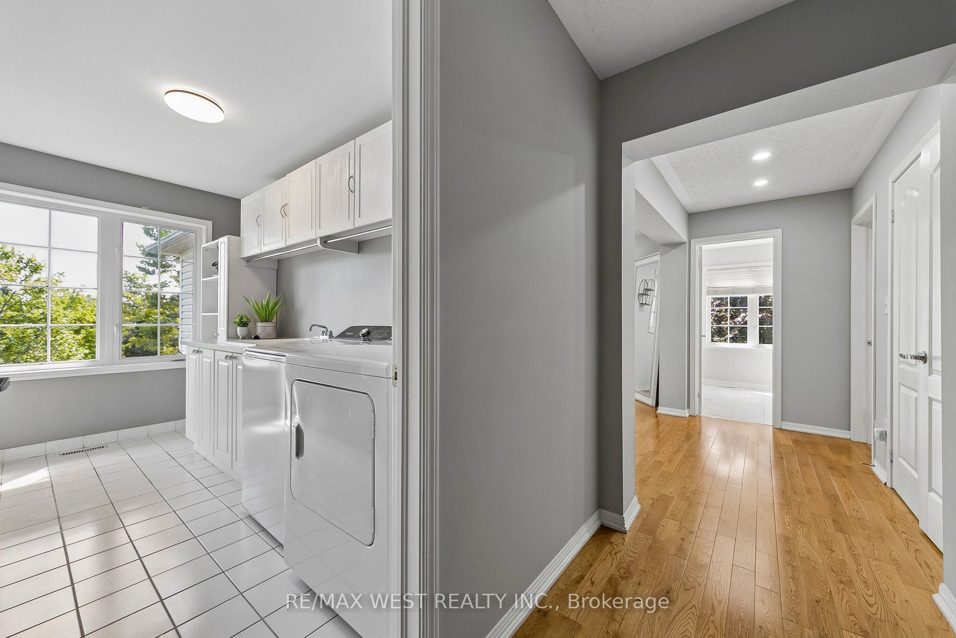 737 Turrell Crescent Property Photo 27