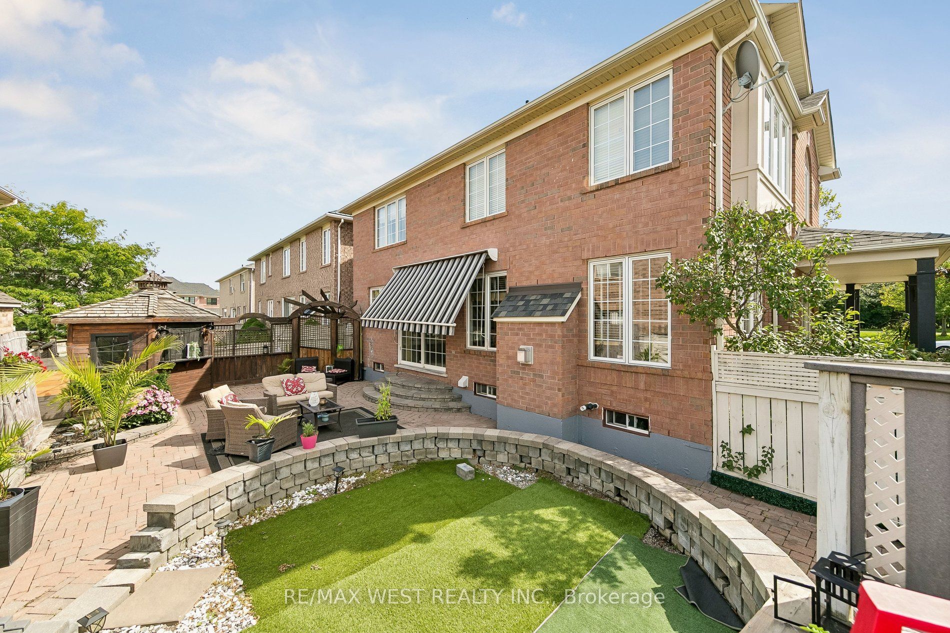 737 Turrell Crescent Property Photo 48