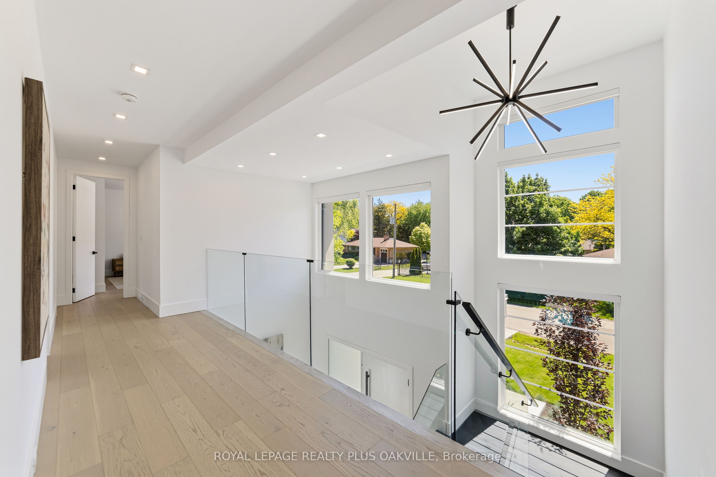 1189 Tisdale Street Property Photo 10