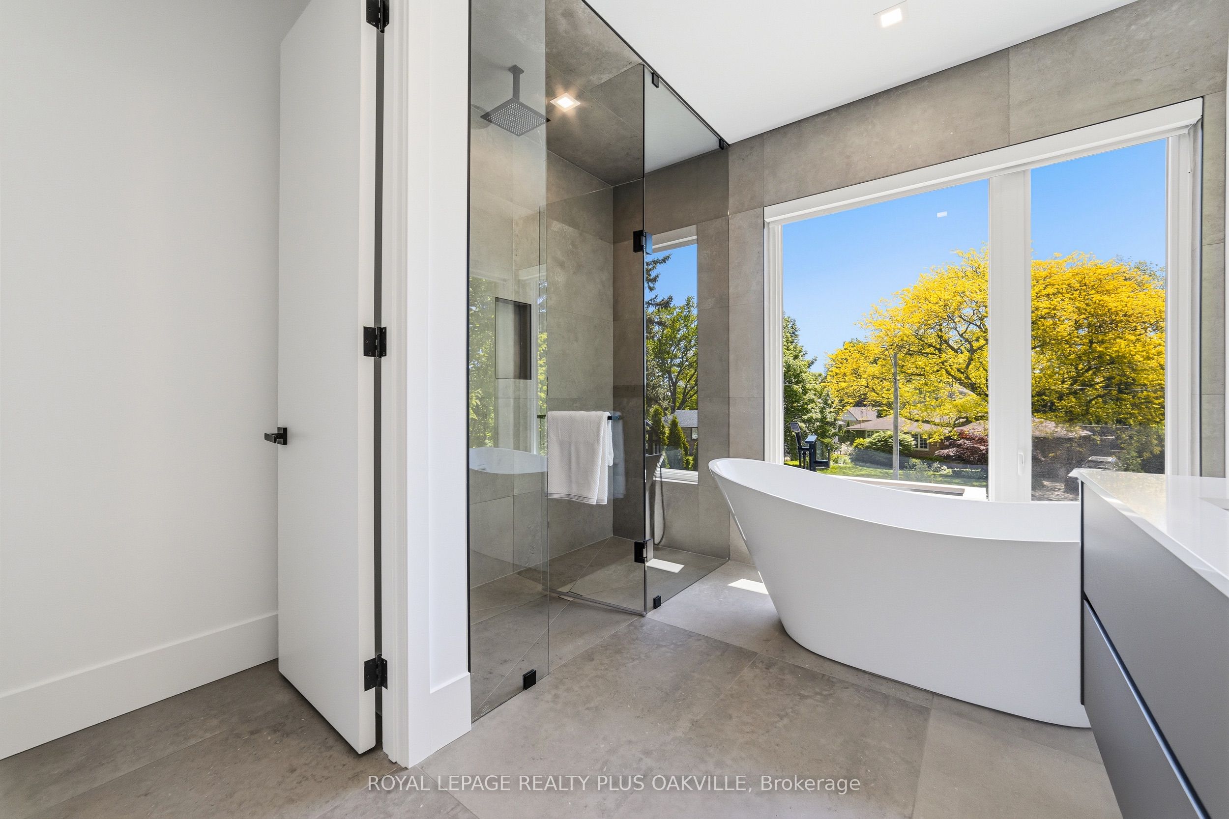 1189 Tisdale Street Property Photo 12