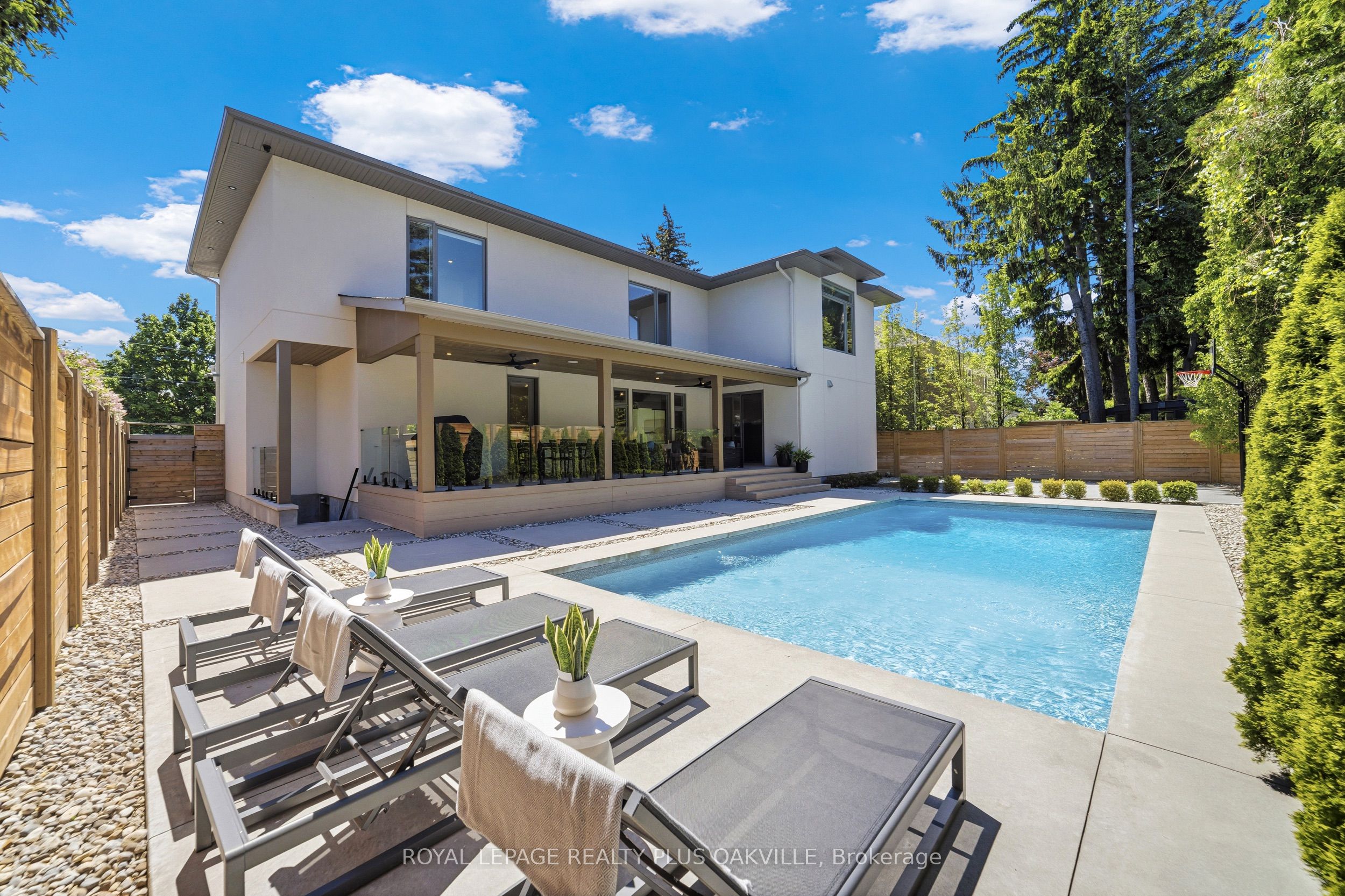 1189 Tisdale Street Property Photo 24