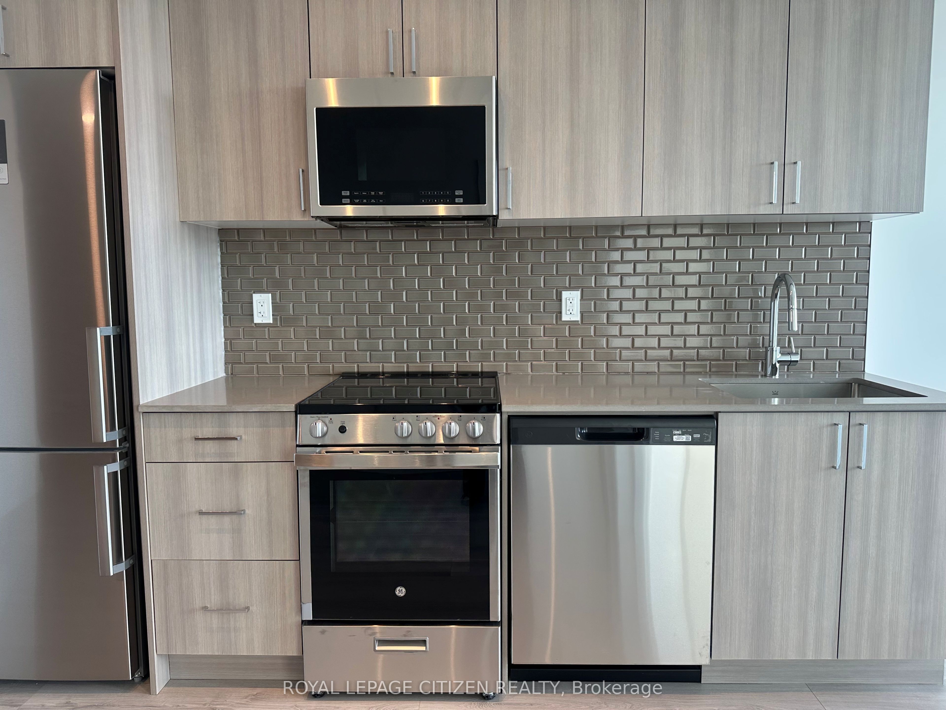 1005 Dundas Street E 631 Property Photo 16