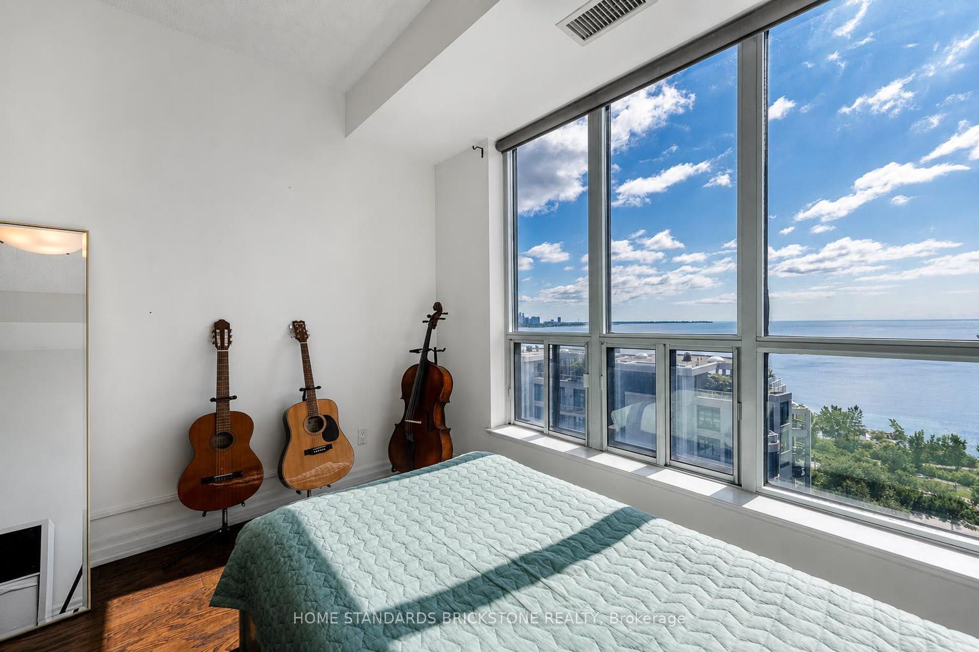 2087 Lake Shore Boulevard W 1504 Property Photo 9