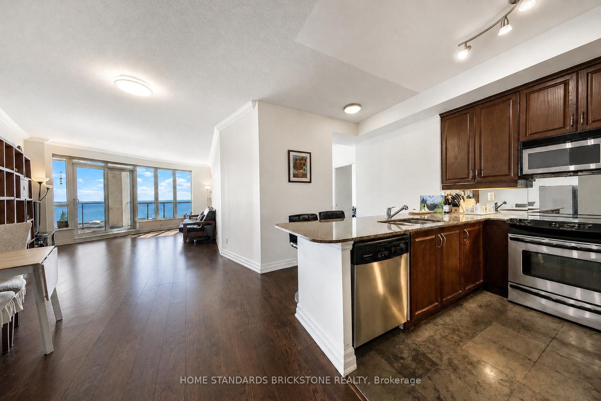 2087 Lake Shore Boulevard W 1504 Property Photo 16
