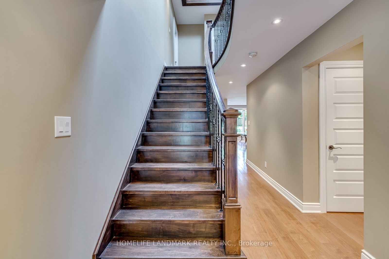 2333 Bennington Gate Property Photo 15