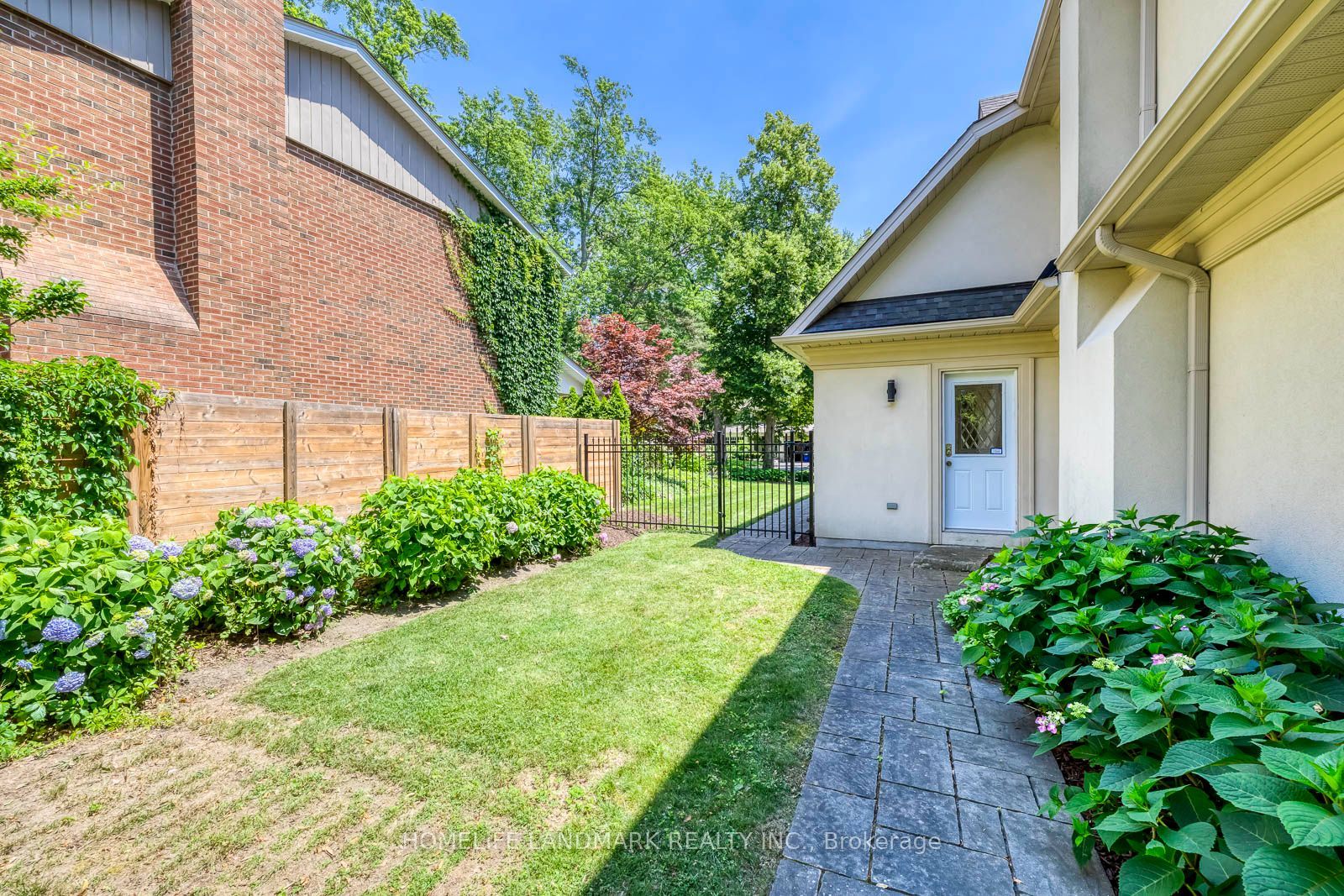 2333 Bennington Gate Property Photo 43