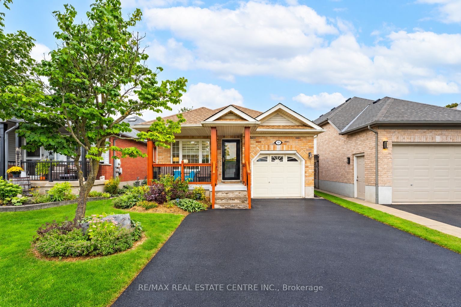 99 Glengarry Road