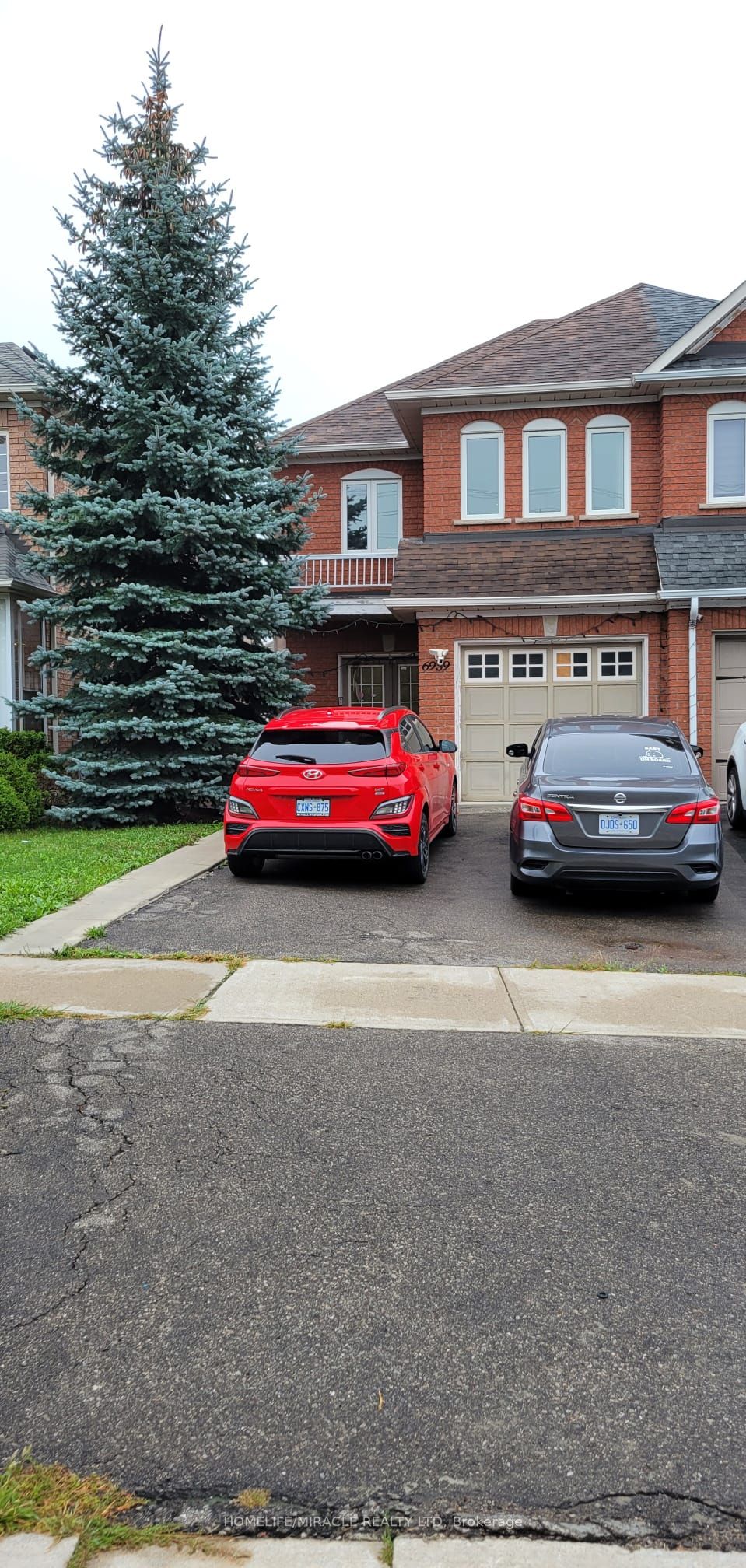 6959 Tassel Crescent Upper Property Photo 1