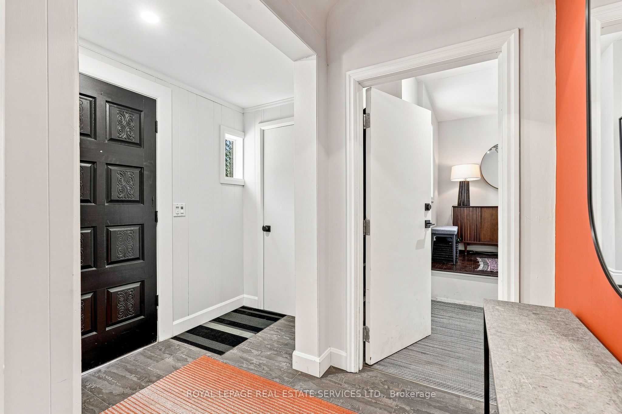 372 Trafalgar Road Property Photo 4