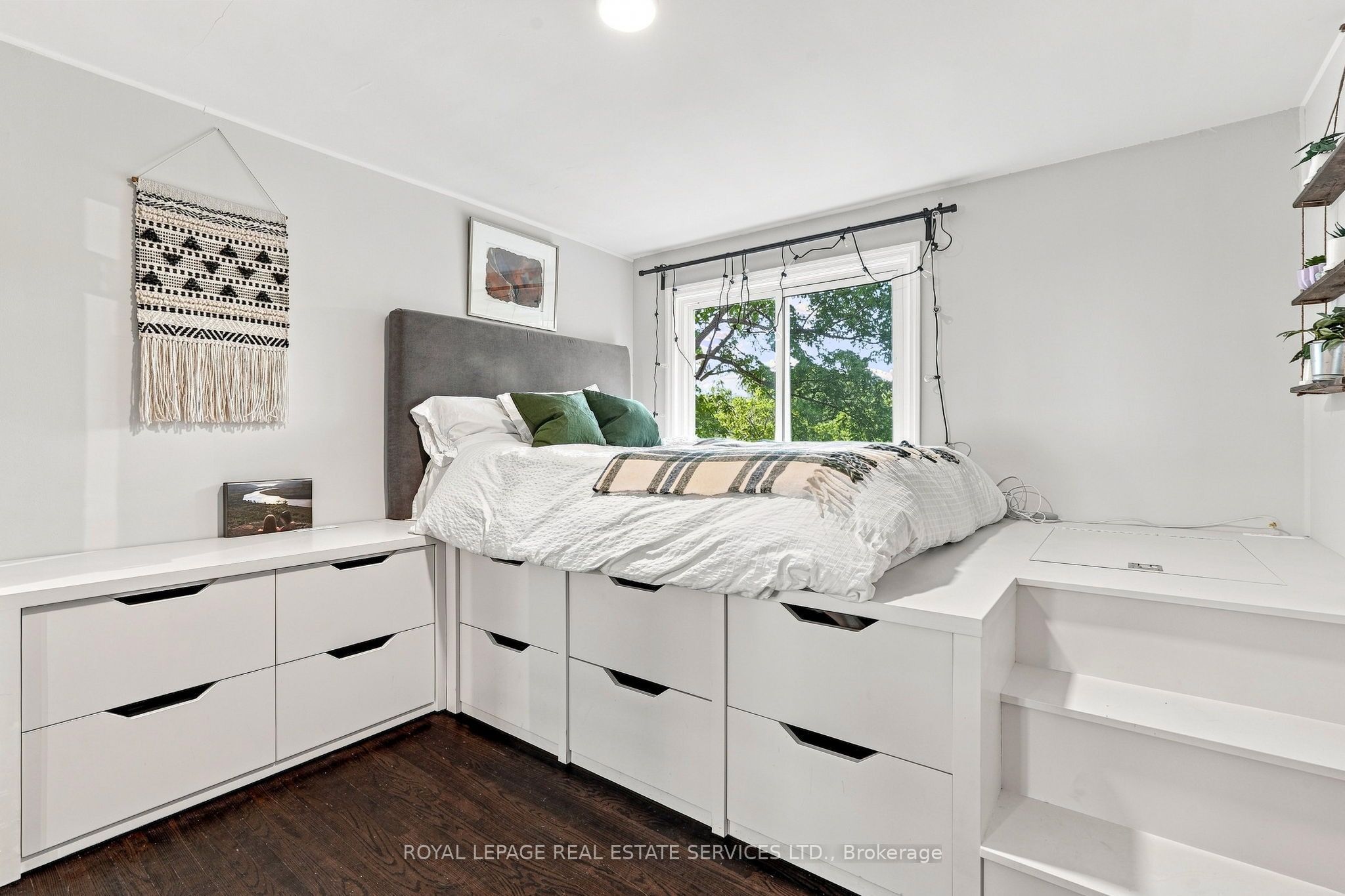 372 Trafalgar Road Property Photo 10