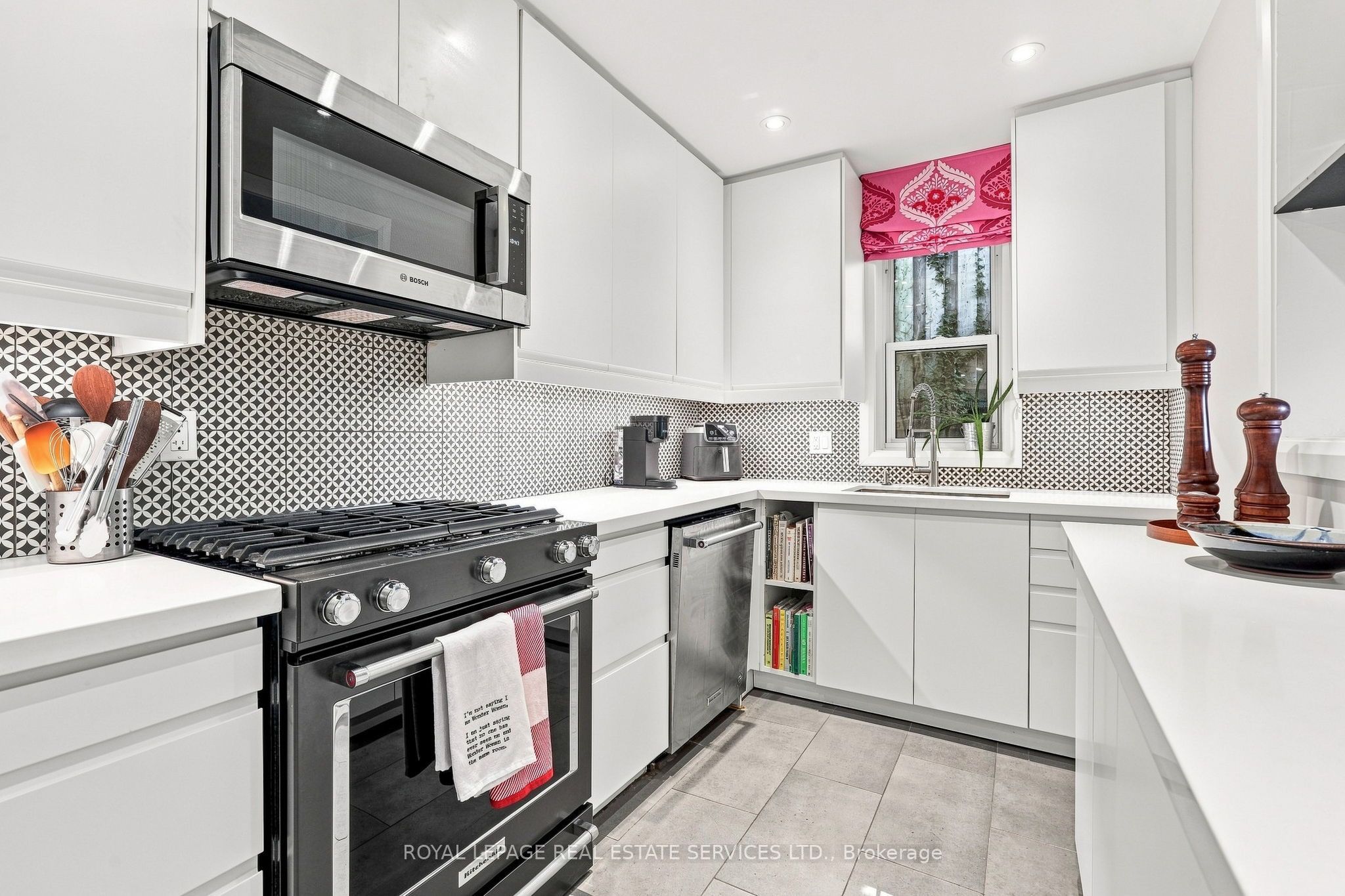 372 Trafalgar Road Property Photo 18
