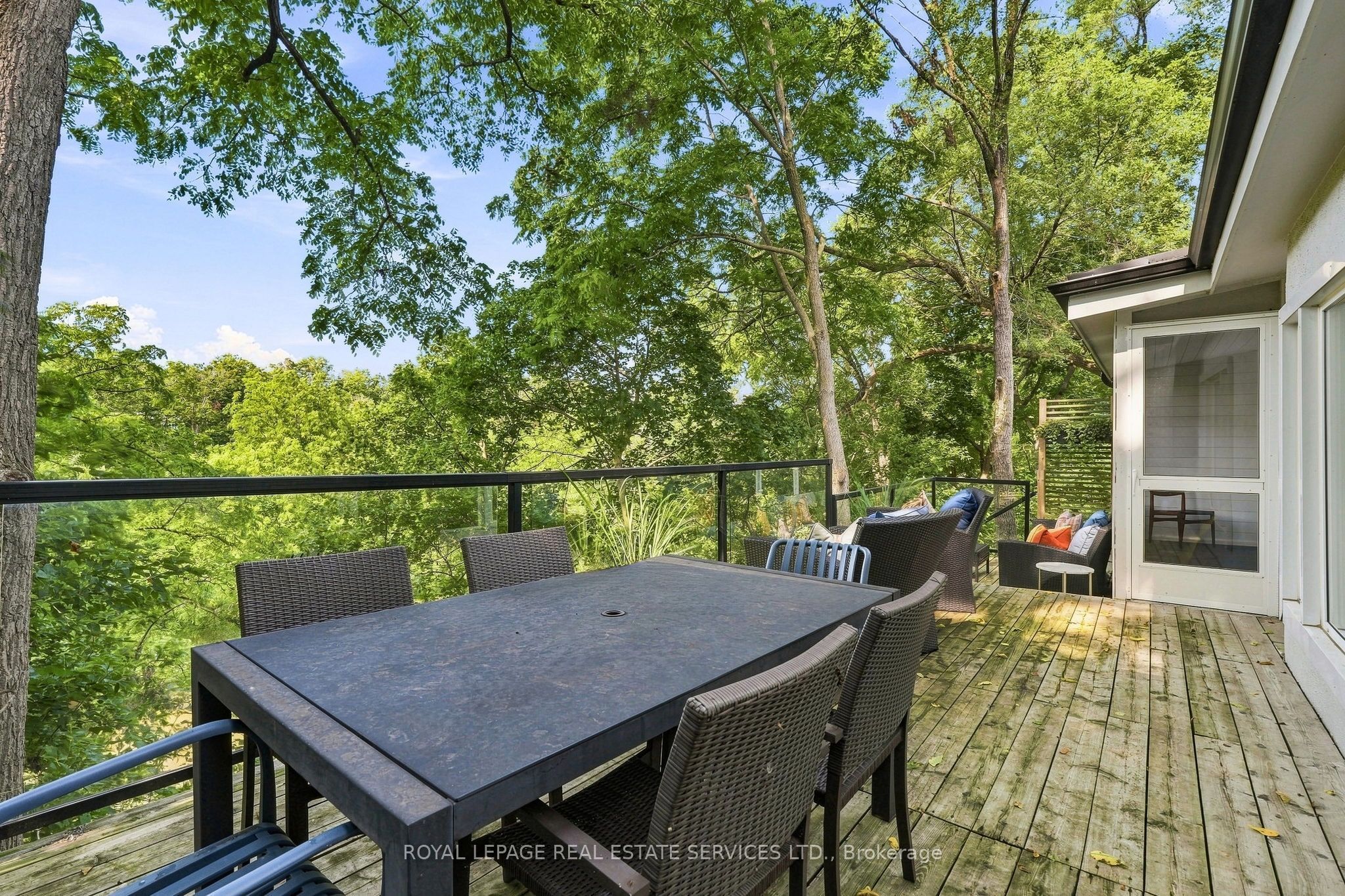 372 Trafalgar Road Property Photo 24