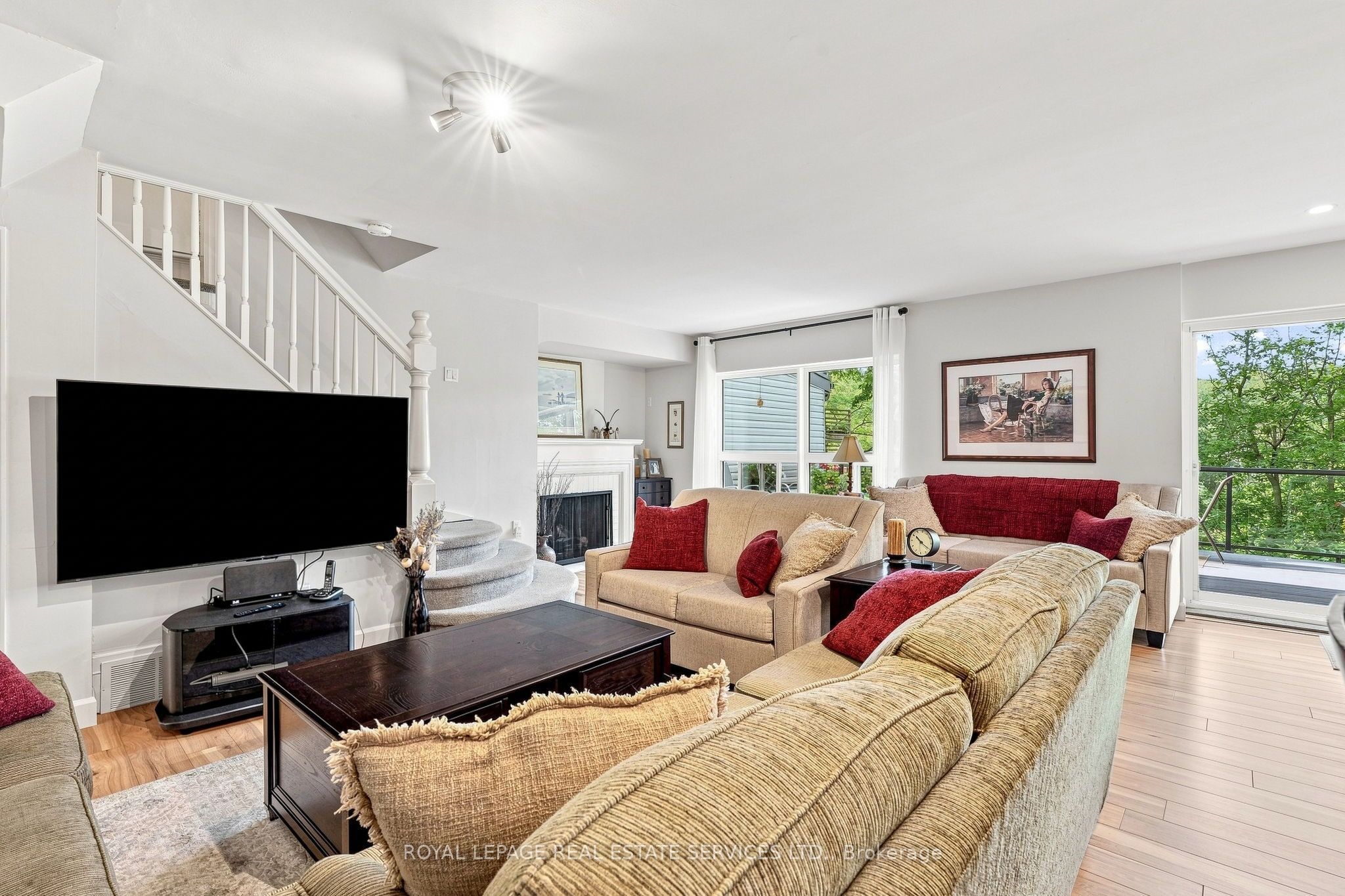 372 Trafalgar Road Property Photo 44