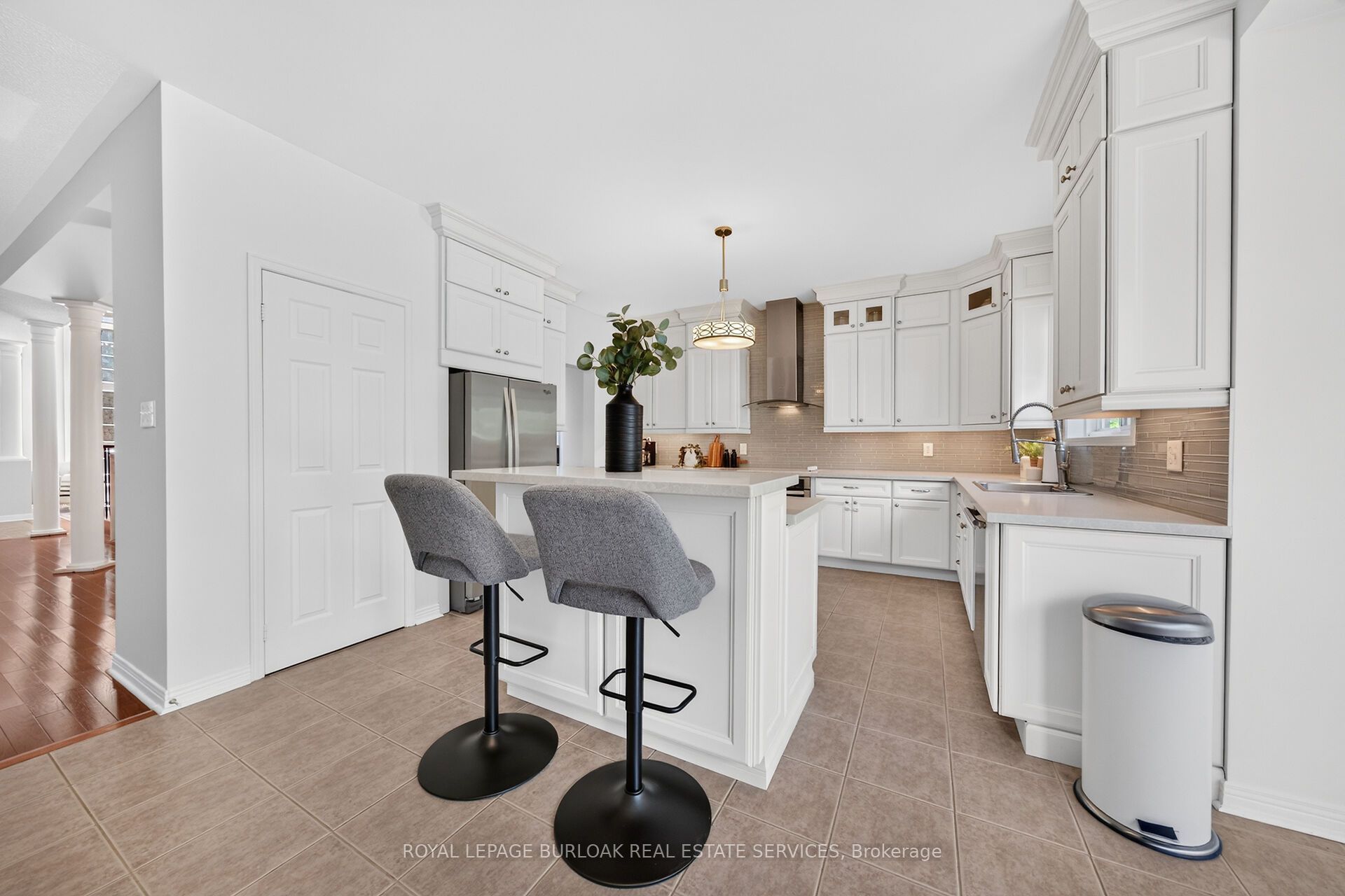 2203 Turnberry Road Property Photo 12
