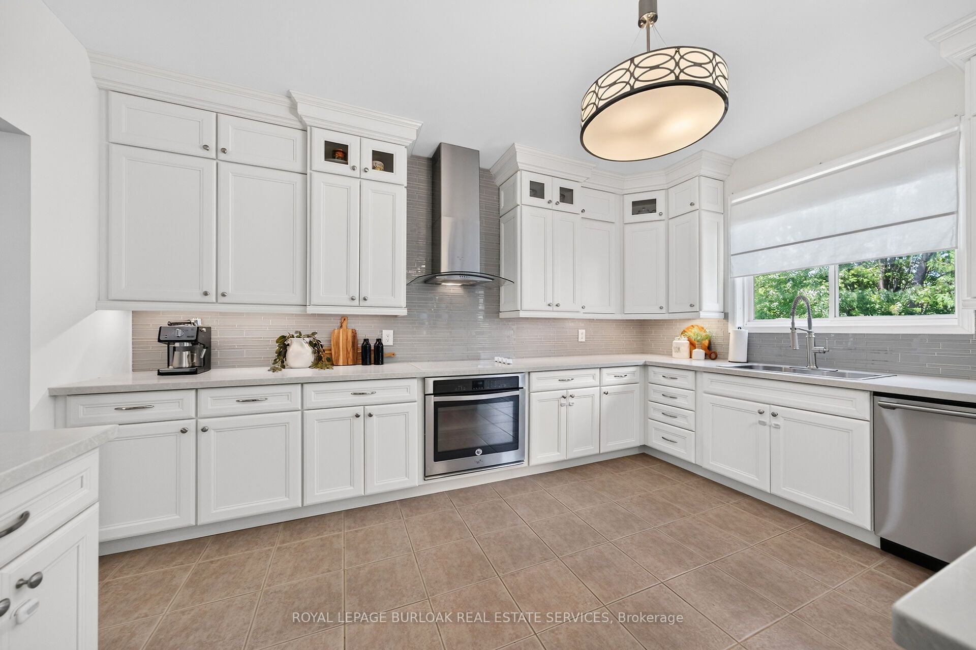 2203 Turnberry Road Property Photo 13