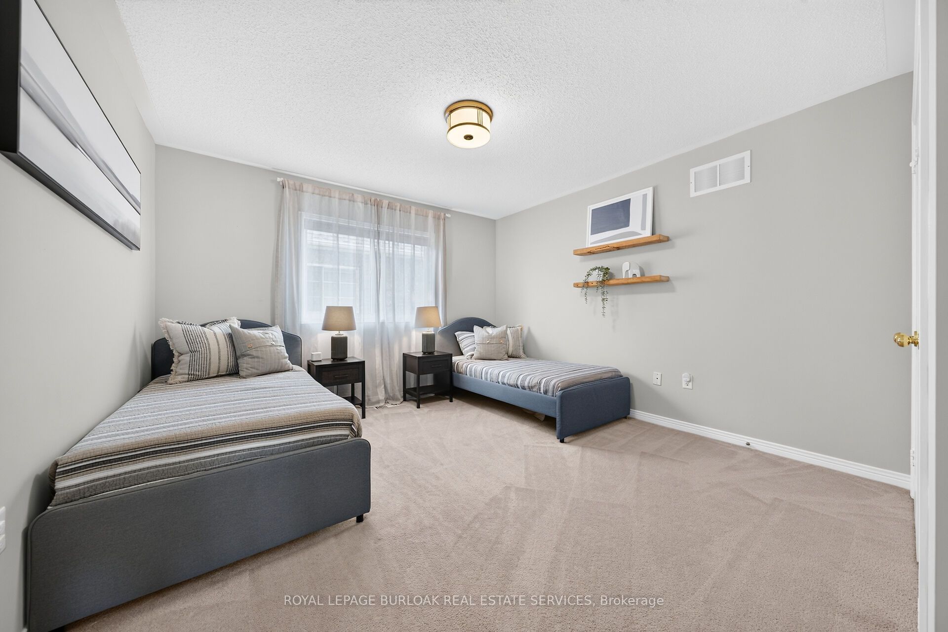 2203 Turnberry Road Property Photo 27