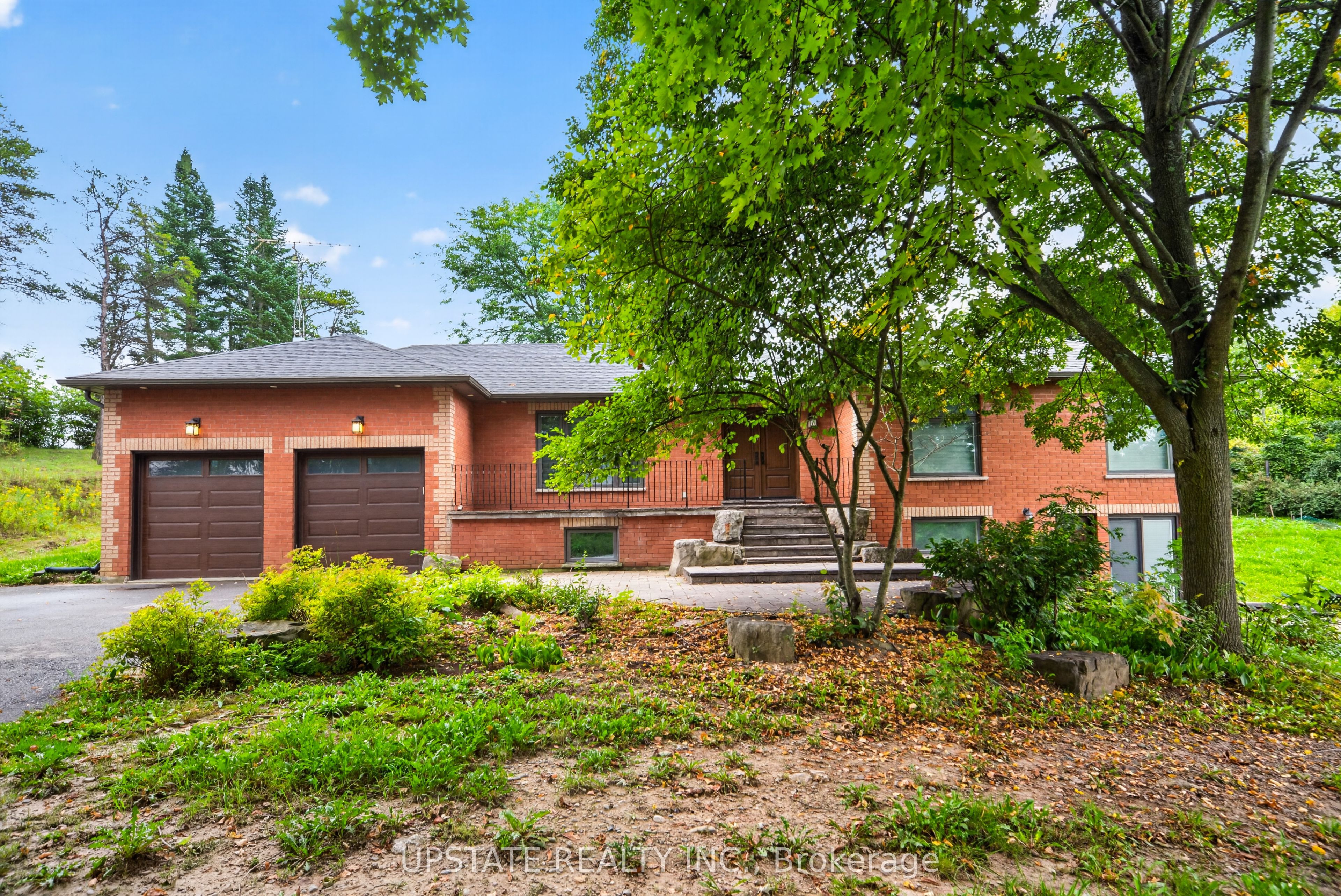 16072 The Gore Road Property Photo 2