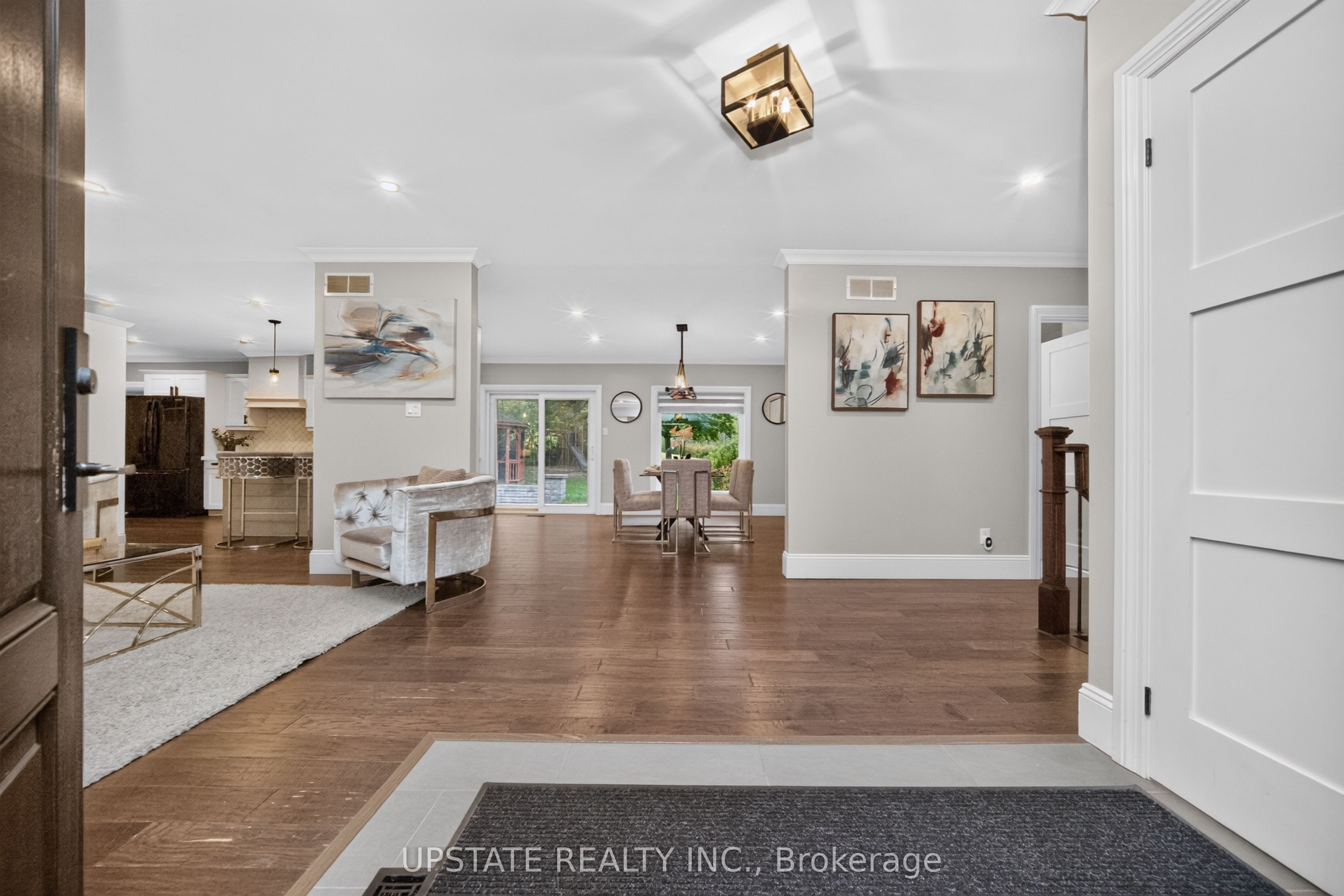 16072 The Gore Road Property Photo 4