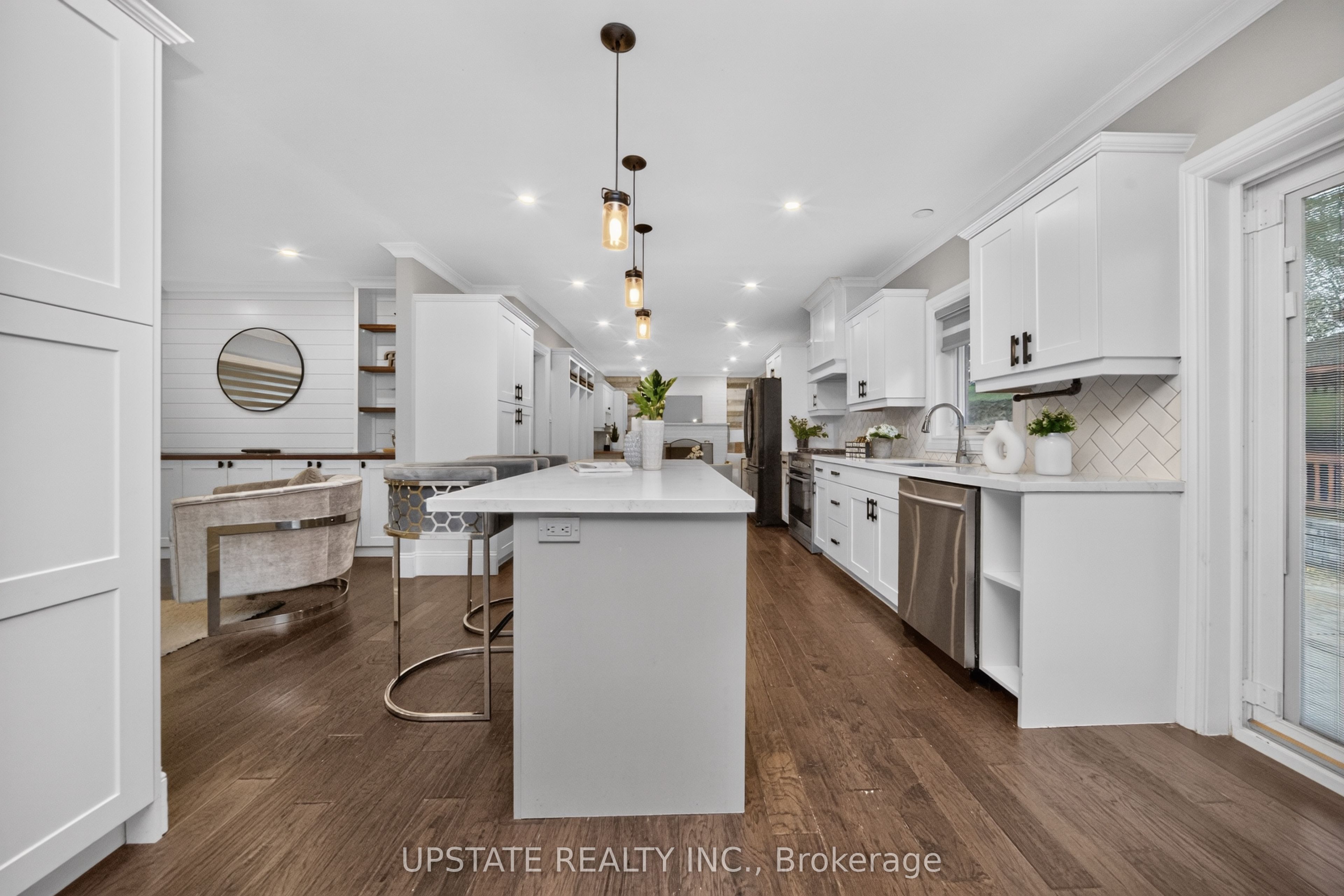 16072 The Gore Road Property Photo 16