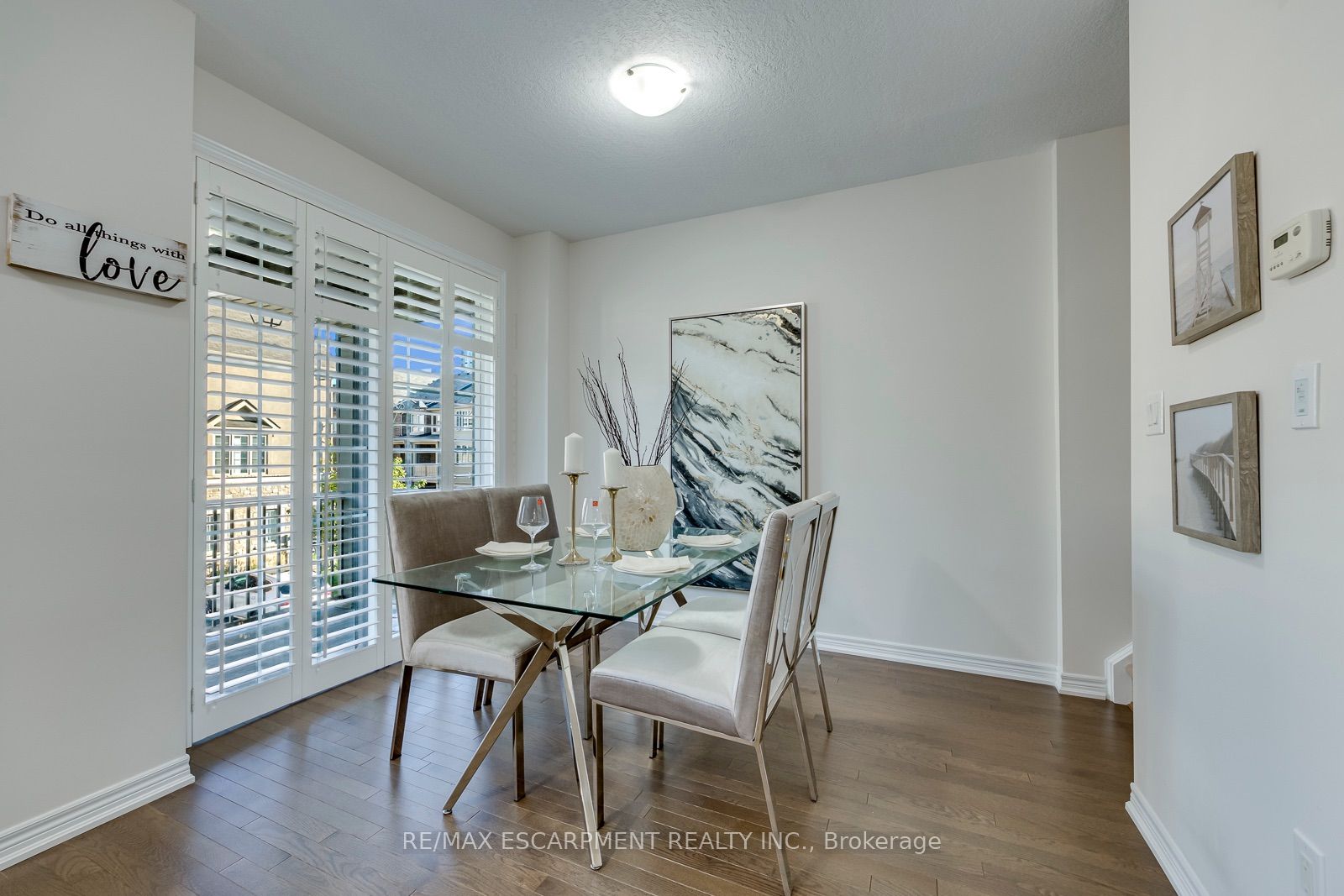 393 Grantham Common Property Photo 20