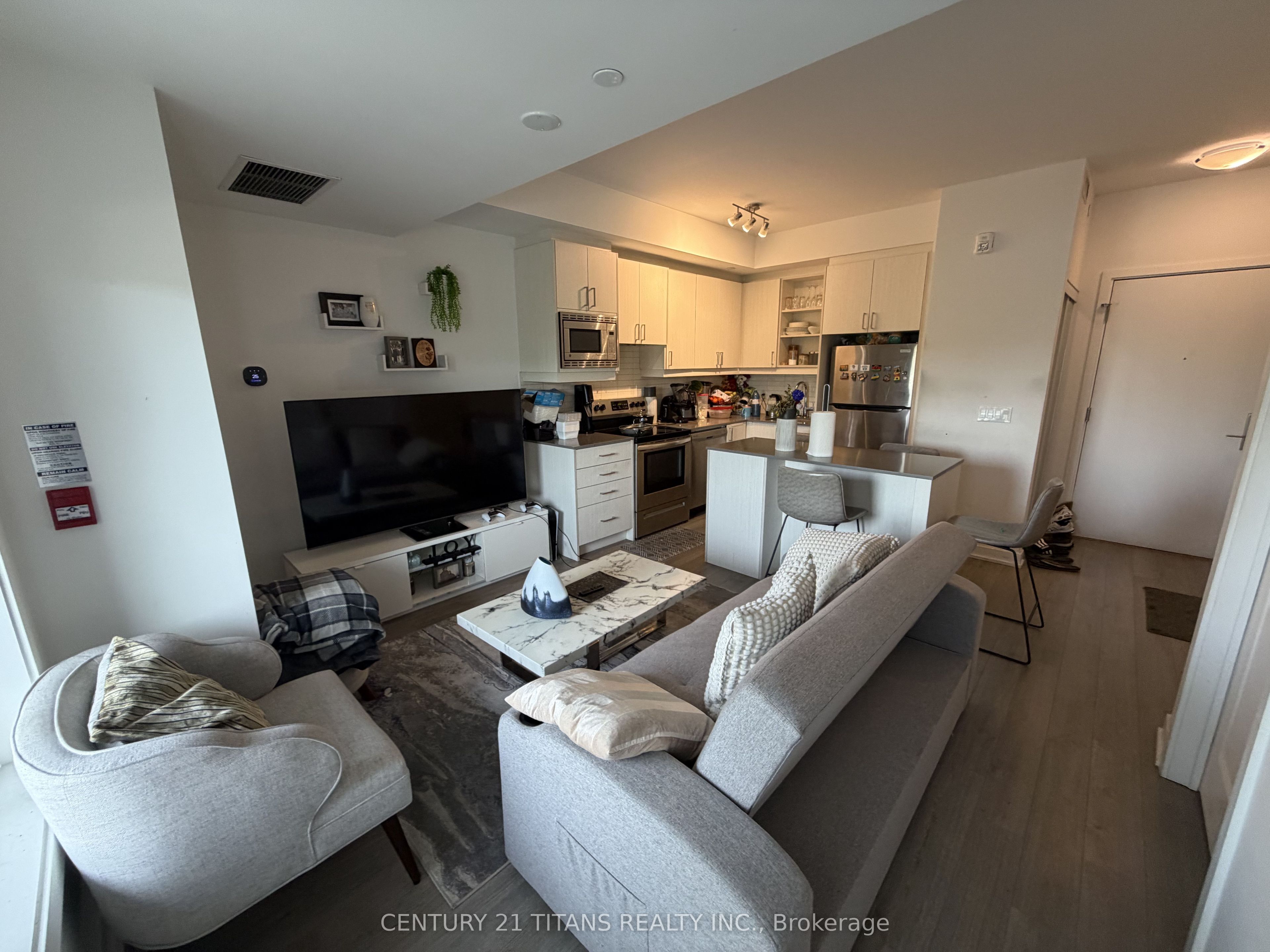 155 Downsview Park (lower Bedroom) Boulevard 107 Property Photo 8