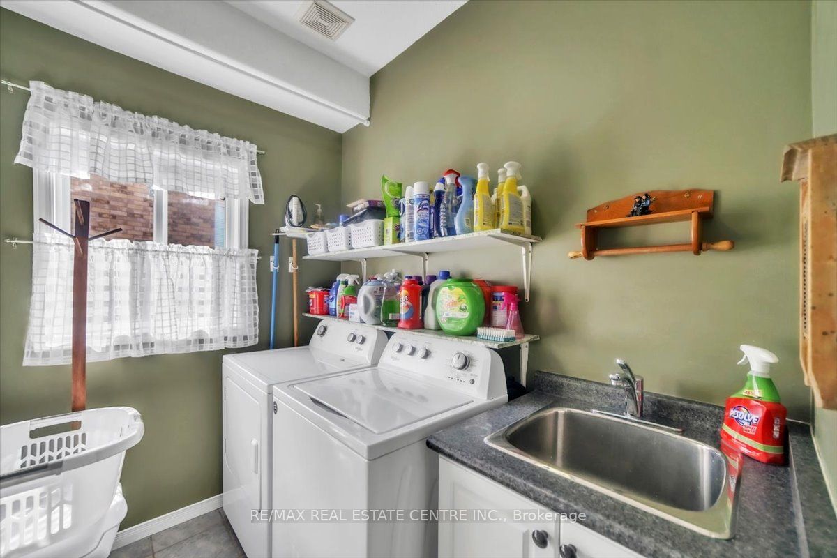 35 Cameron Court Property Photo 13
