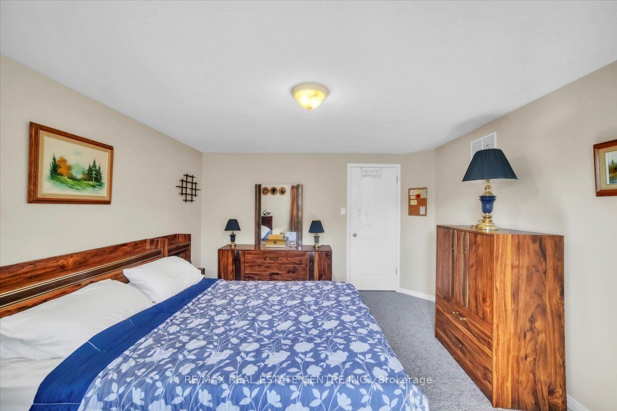 35 Cameron Court Property Photo 15