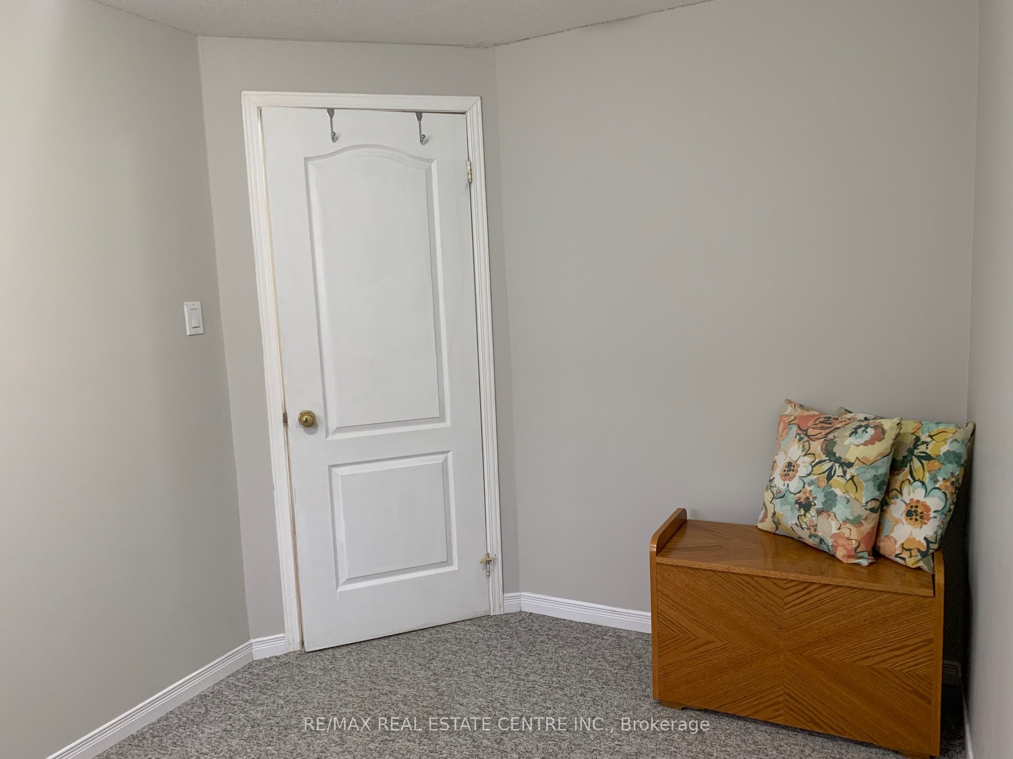 35 Cameron Court Property Photo 18