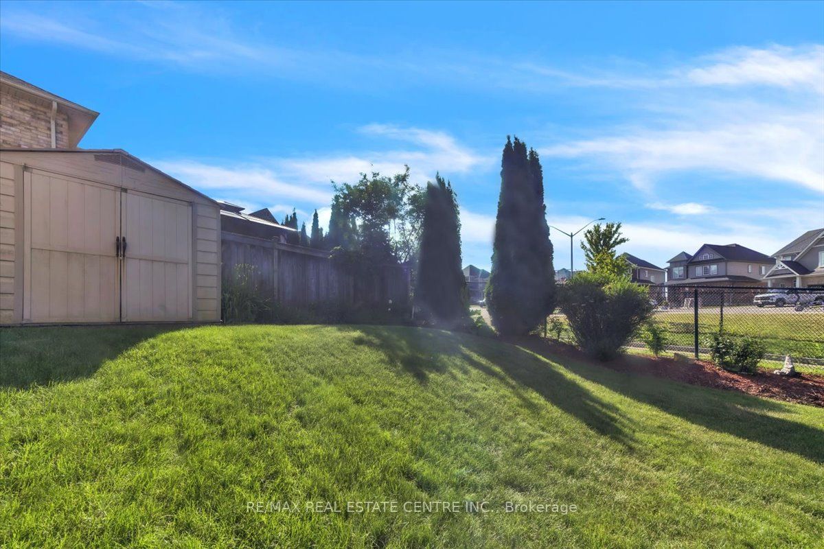 35 Cameron Court Property Photo 27