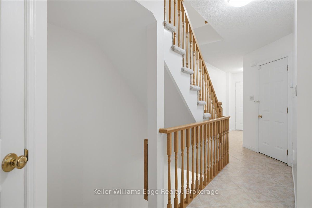 2025 Cleaver Avenue 20 Property Photo 8