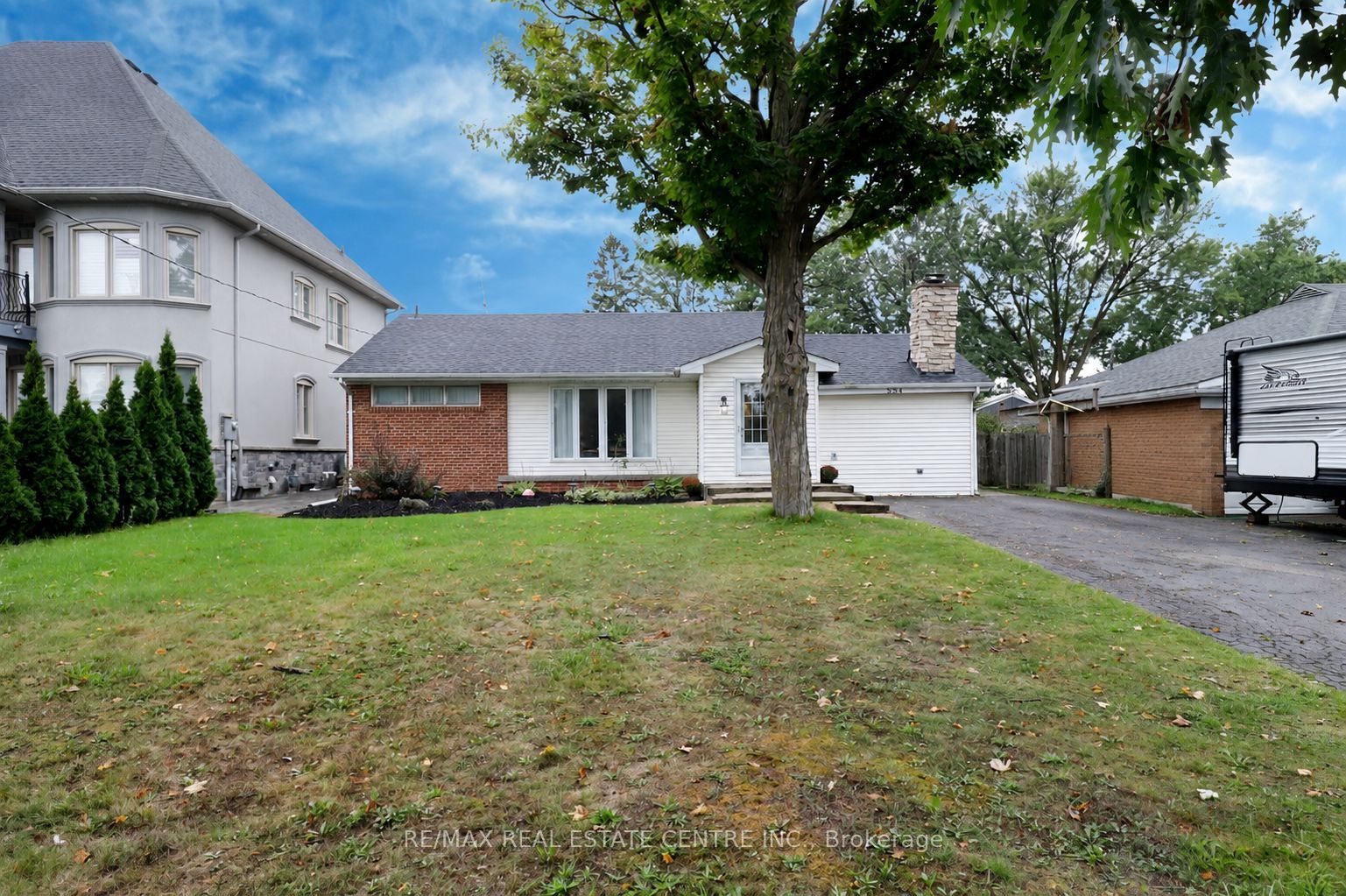 354 W Martin Street Se Property Photo 2