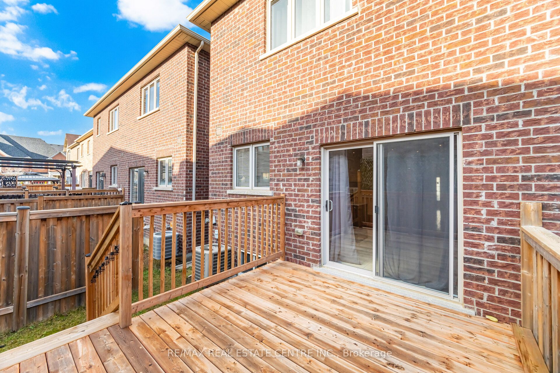11 Yately Street Property Photo 27