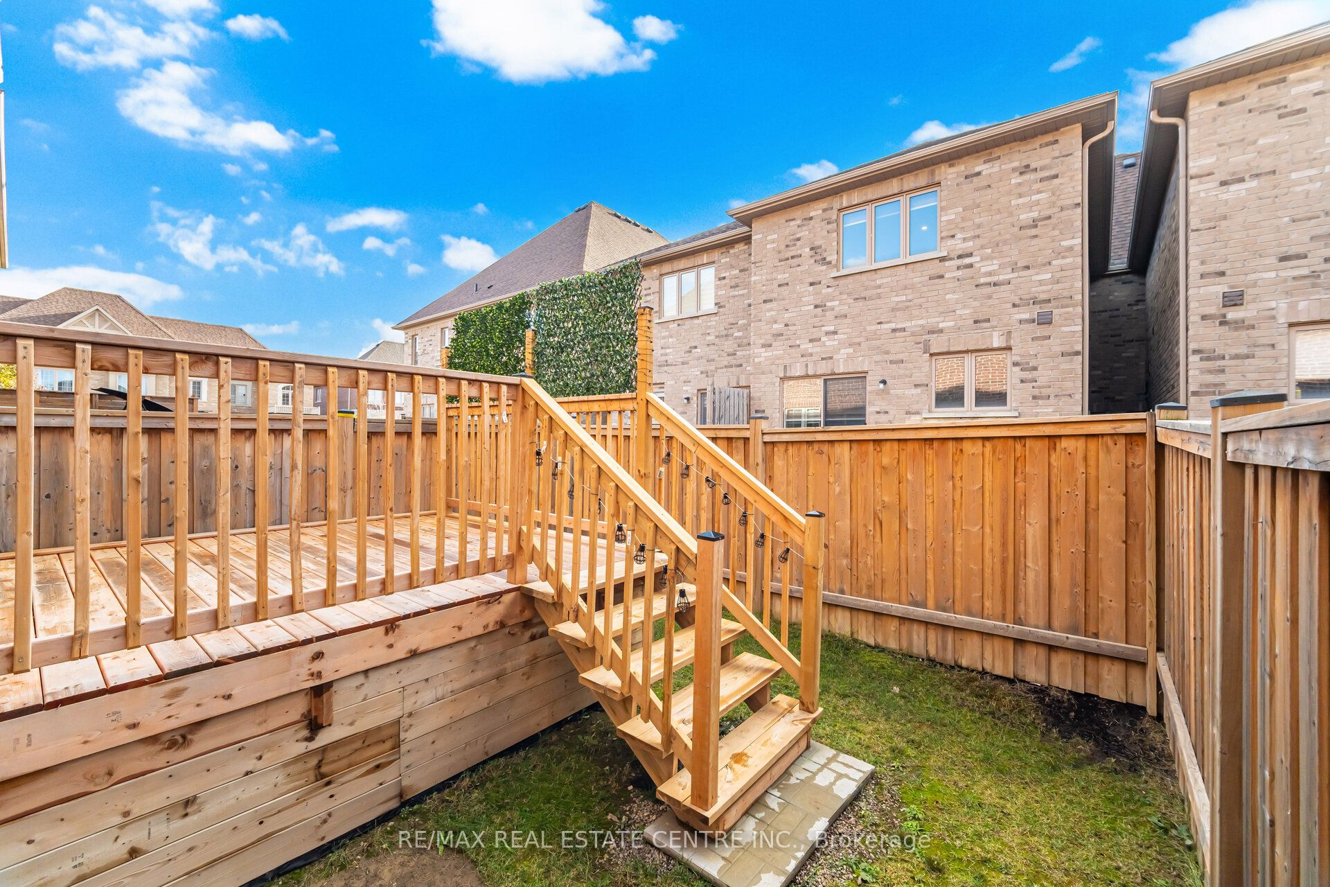 11 Yately Street Property Photo 28