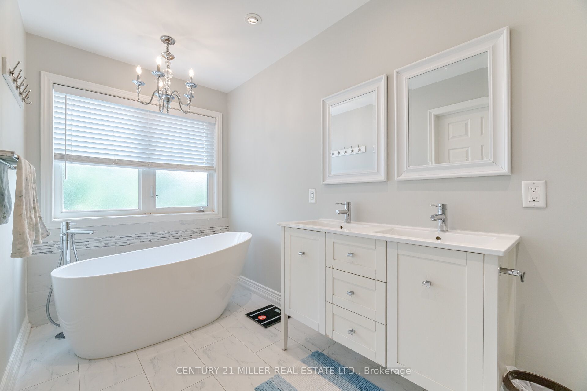 2191 Emily Circle Property Photo 25
