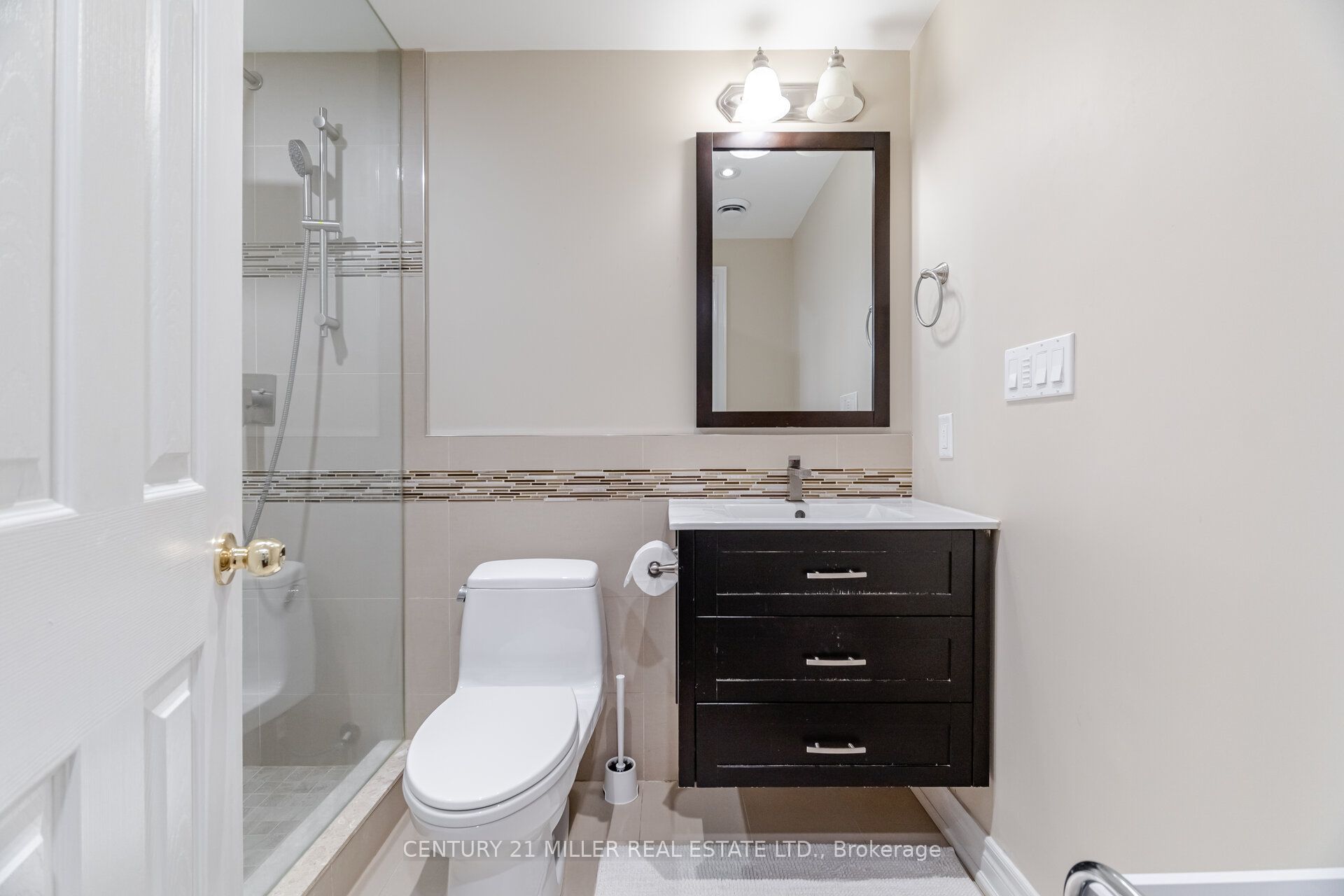 2191 Emily Circle Property Photo 38