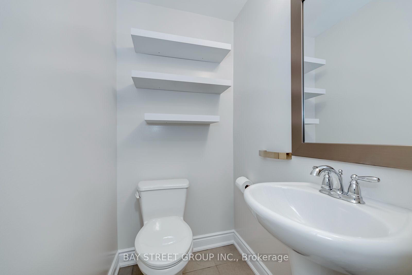 2172 Trafalgar Road #21 Property Photo 6