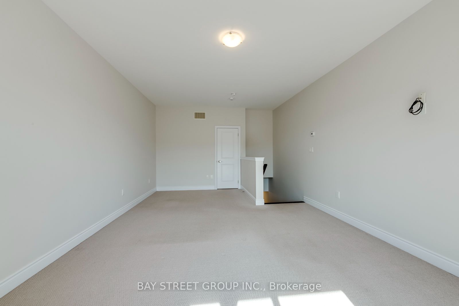 2172 Trafalgar Road #21 Property Photo 8