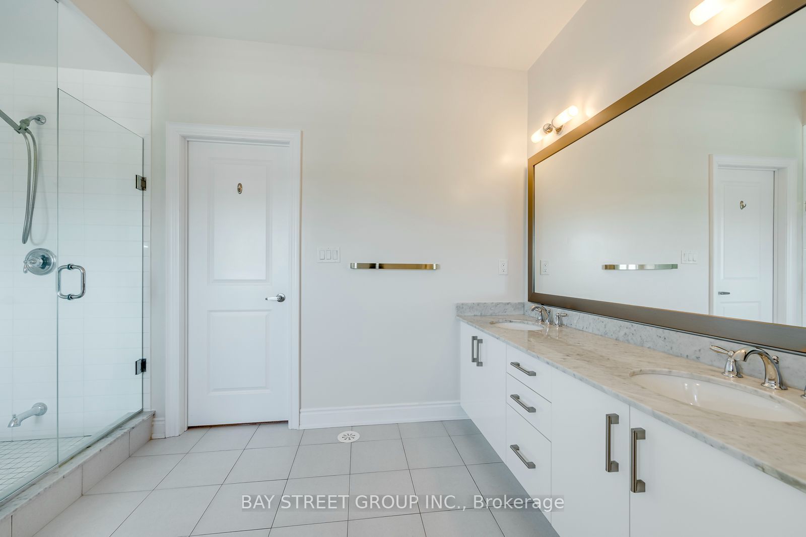 2172 Trafalgar Road #21 Property Photo 14