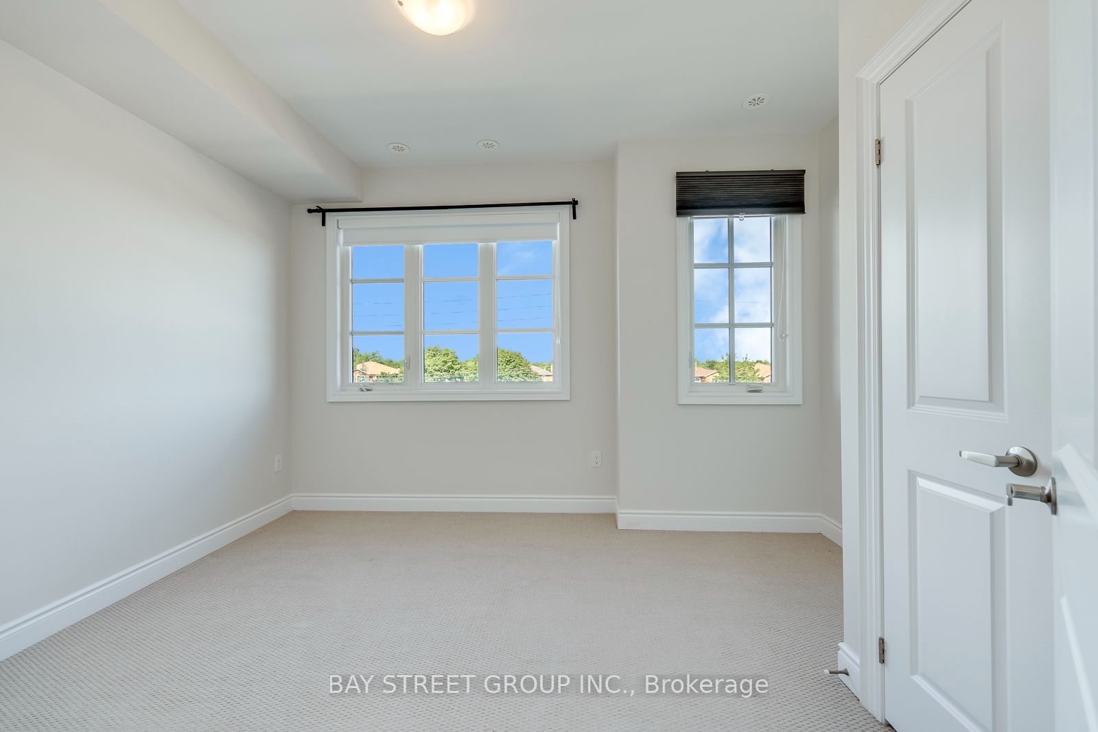 2172 Trafalgar Road #21 Property Photo 19