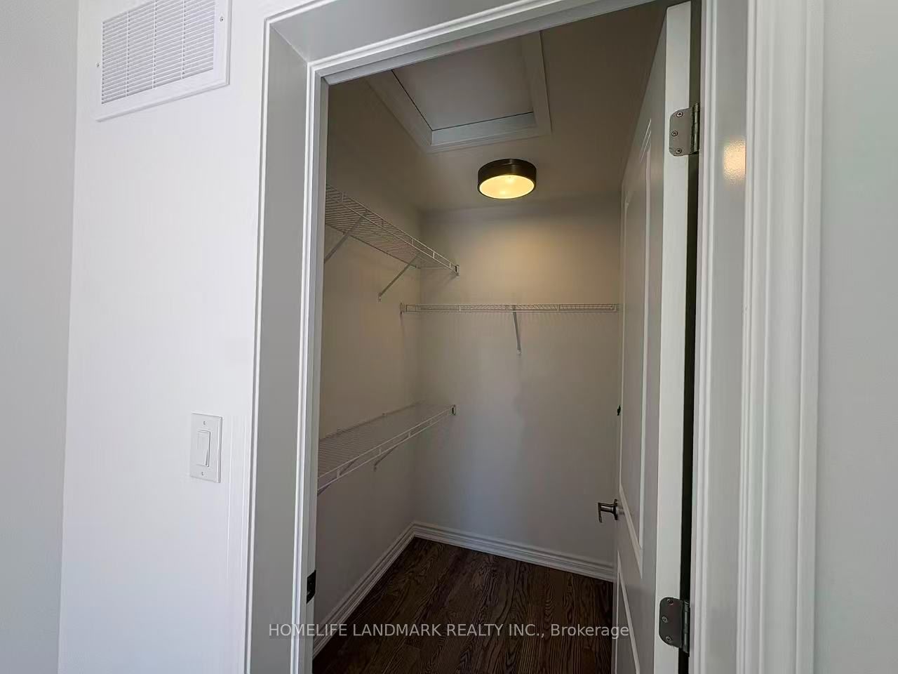 3280 Meadowridge Drive Property Photo 8