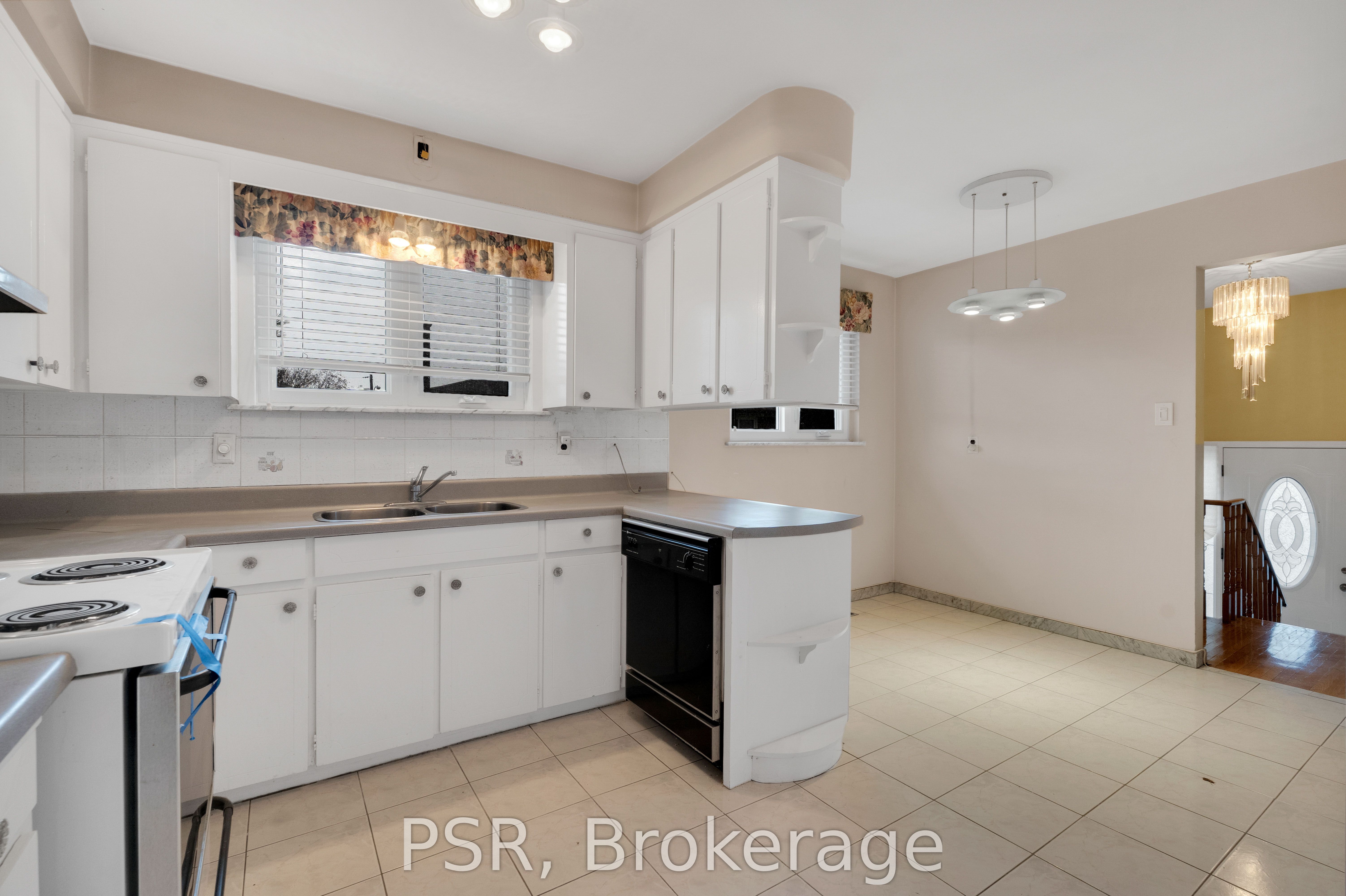 60 Bamford Crescent Property Photo 12