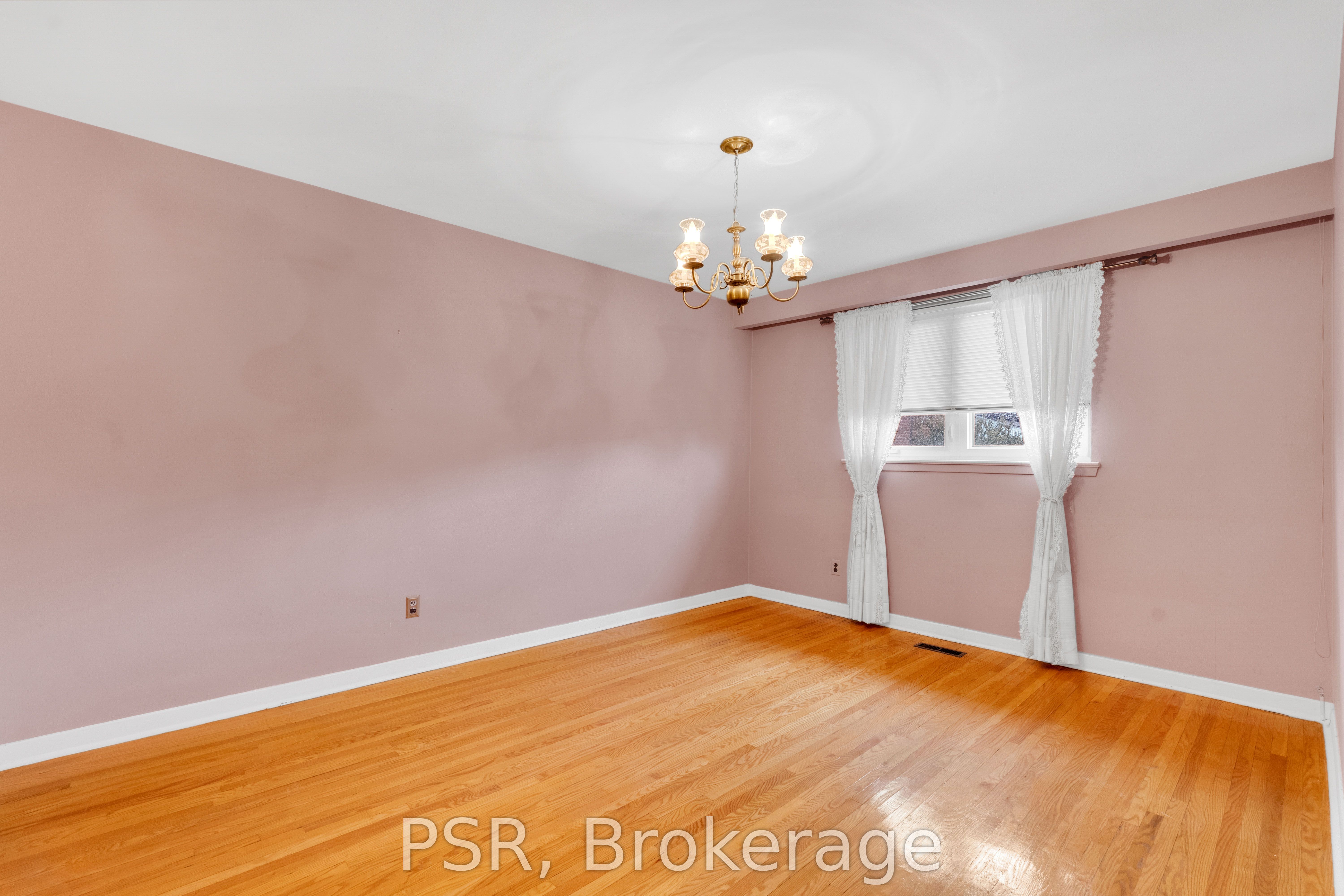 60 Bamford Crescent Property Photo 18