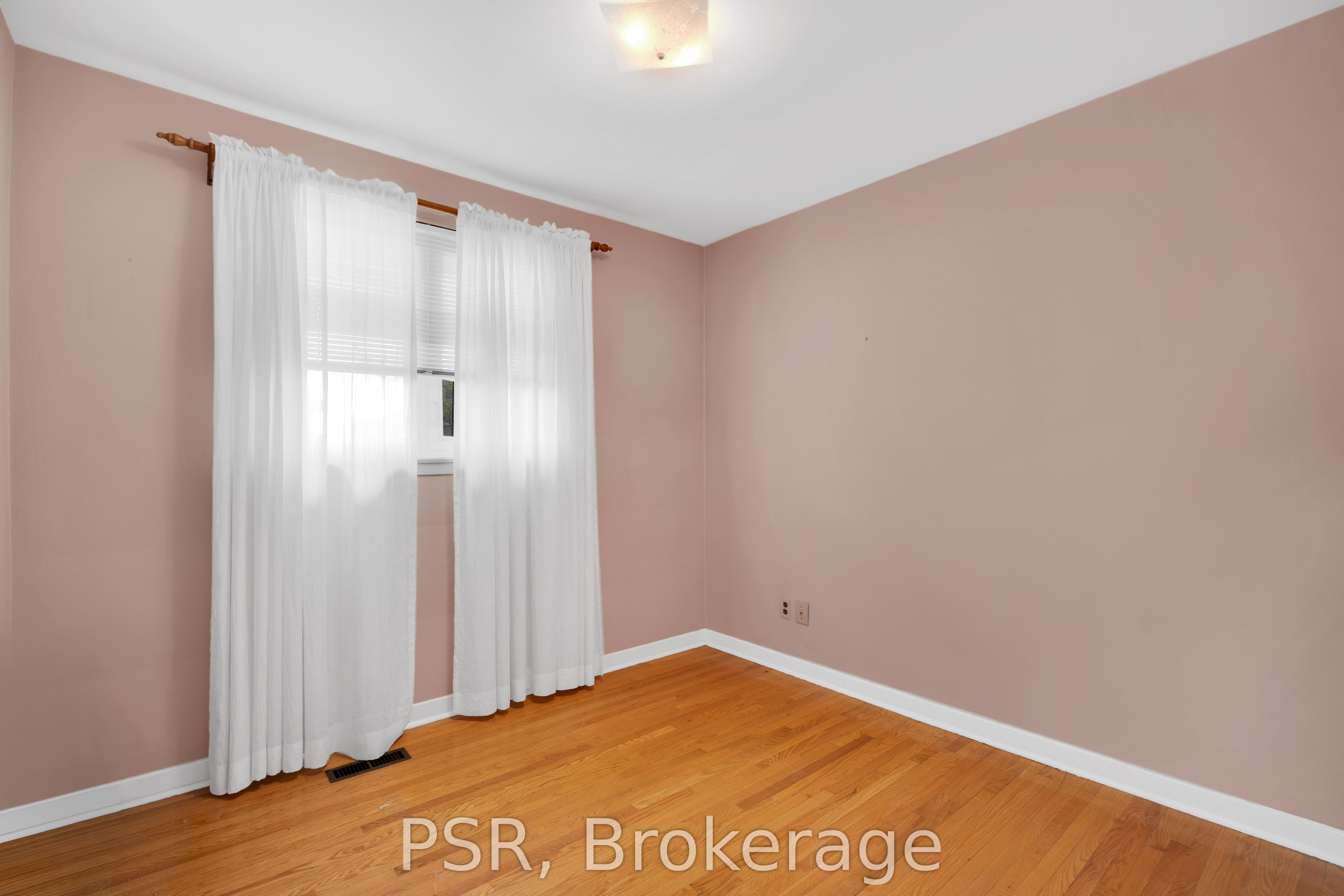 60 Bamford Crescent Property Photo 22