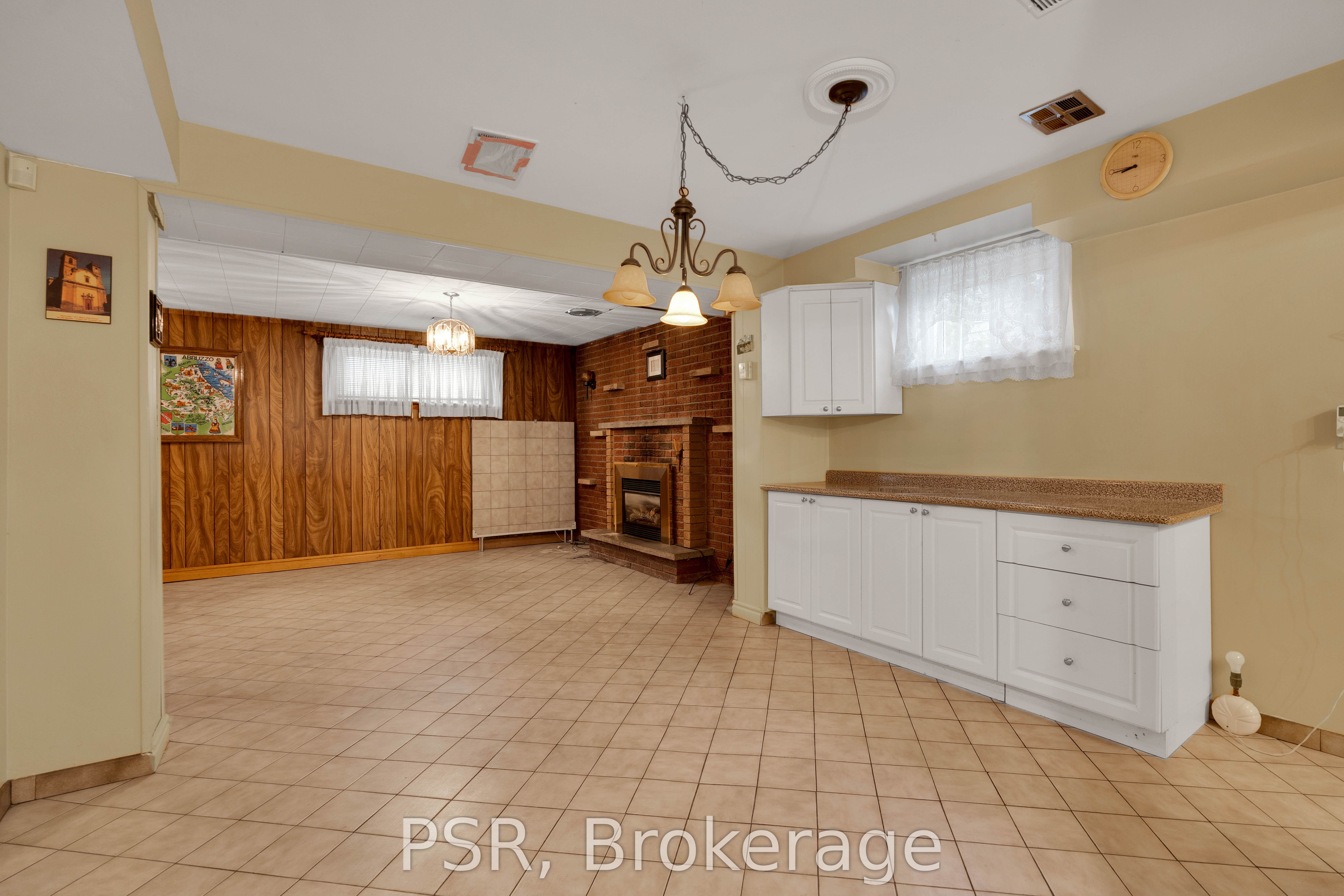 60 Bamford Crescent Property Photo 27