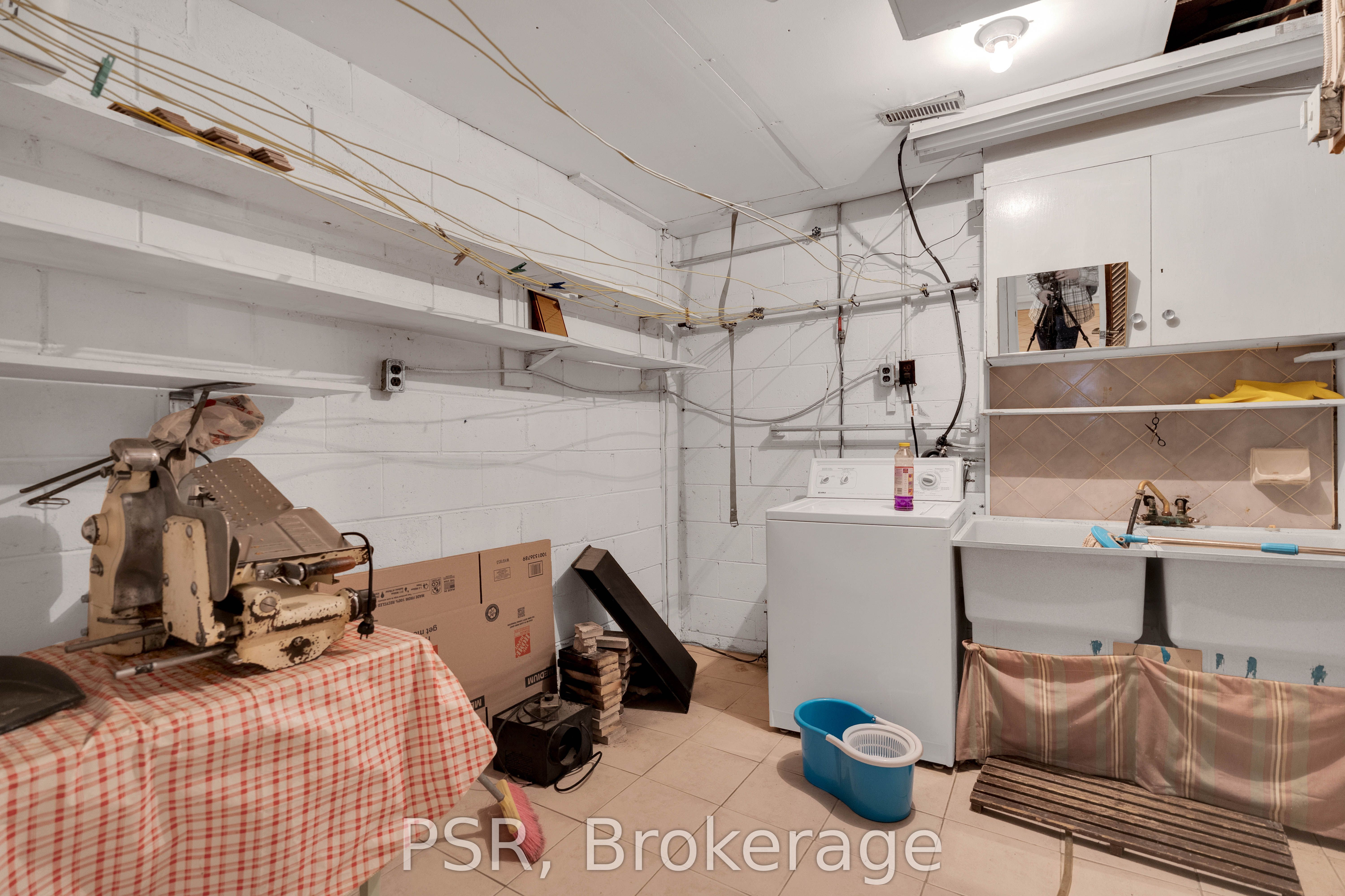 60 Bamford Crescent Property Photo 36
