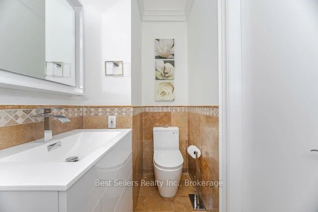 1595 Calverton Court Property Photo 24
