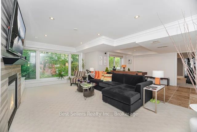 1595 Calverton Court Property Photo 29