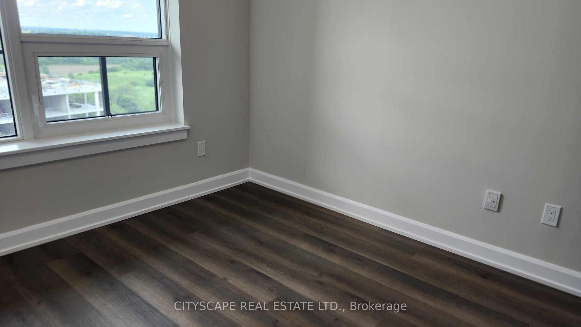 3220 William Coltson Avenue 1002 Property Photo 19